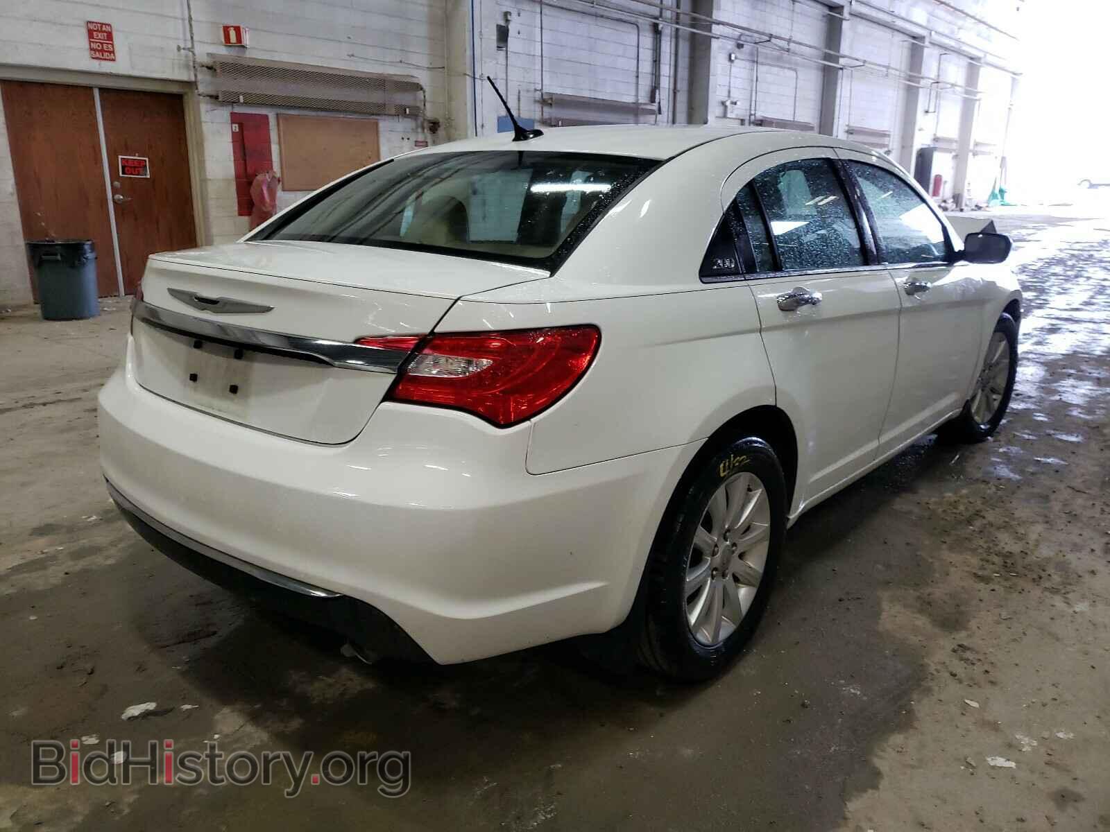 2013 CHRYSLER 200 - VIN: 1C3CCBCG1DN501839 - Фото 4
