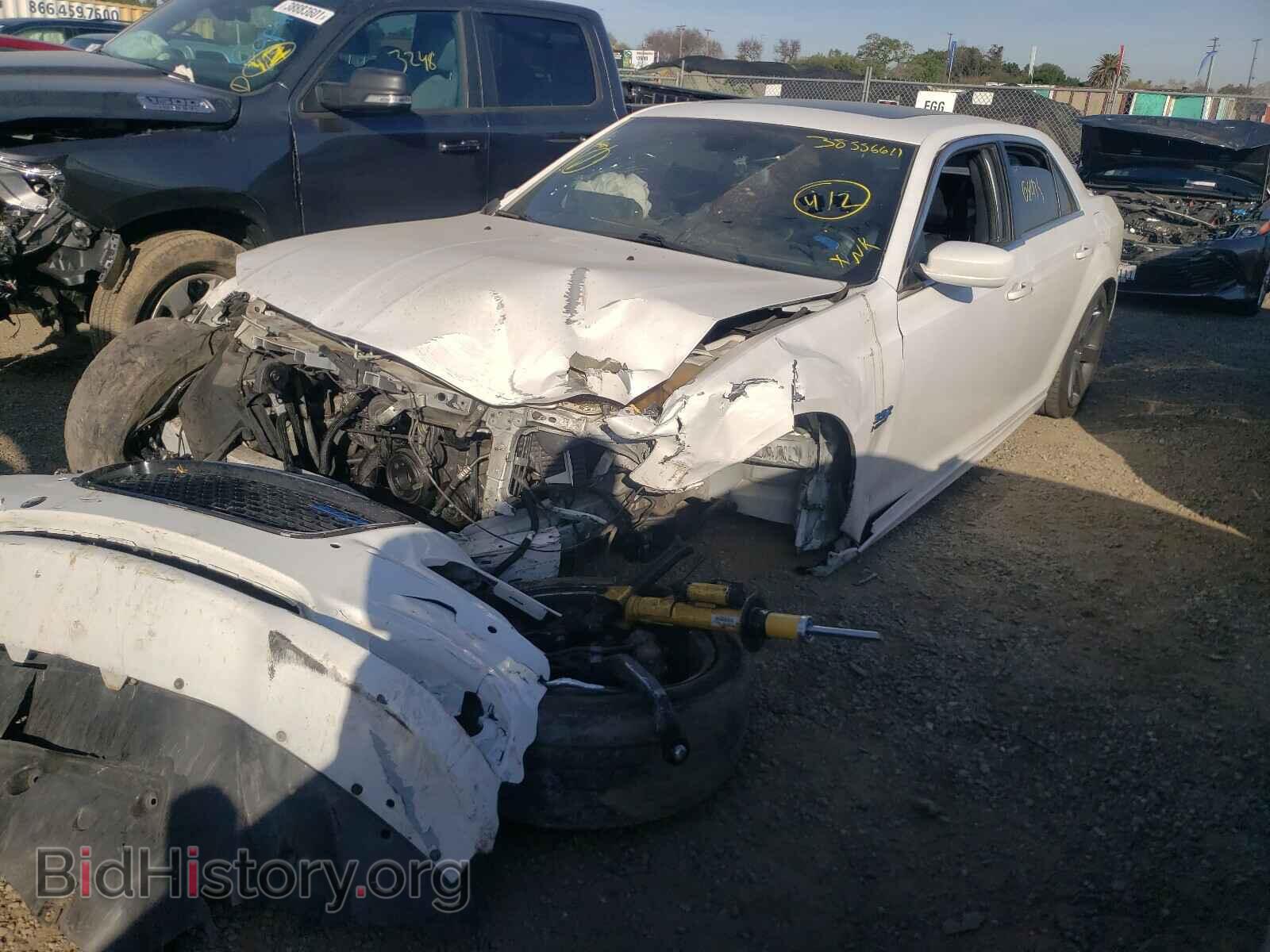 2012 CHRYSLER 300 - VIN: 2C3CCAFJ1CH802216 - Фото 2