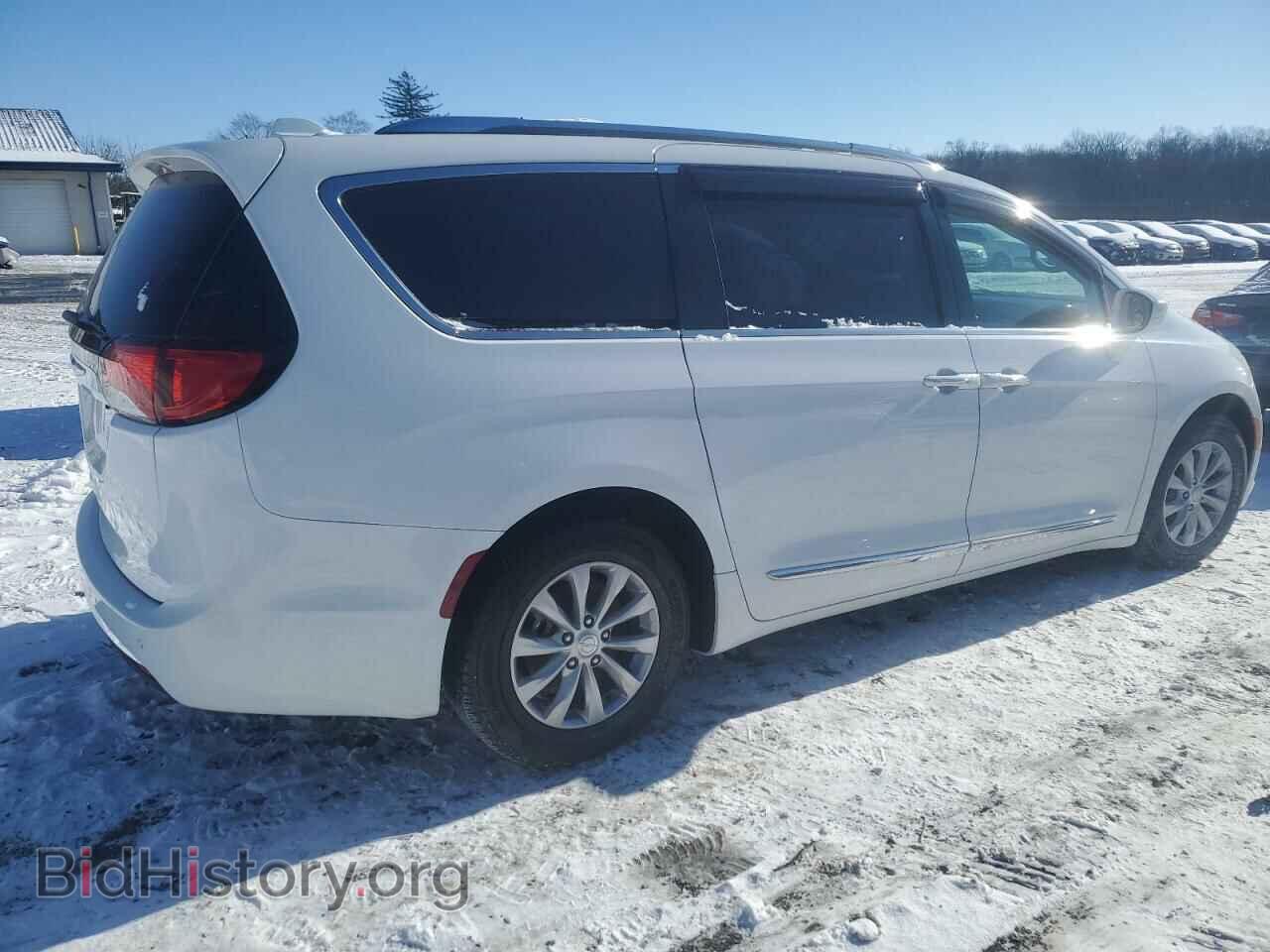 2018 CHRYSLER PACIFICA - VIN: 2C4RC1BG4JR124259 - Фото 3