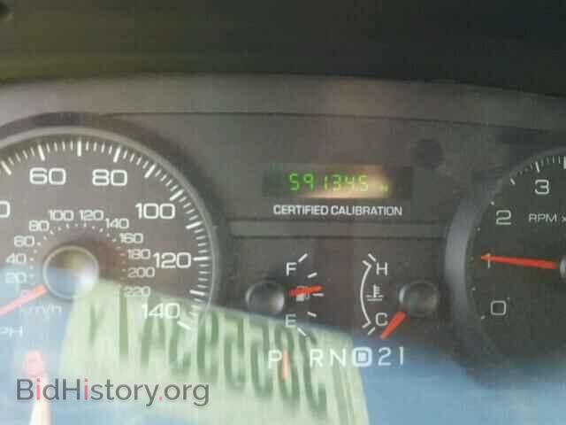 2011 FORD CROWN VIC - VIN: 2FABP7BV5BX182505 - Фото 8