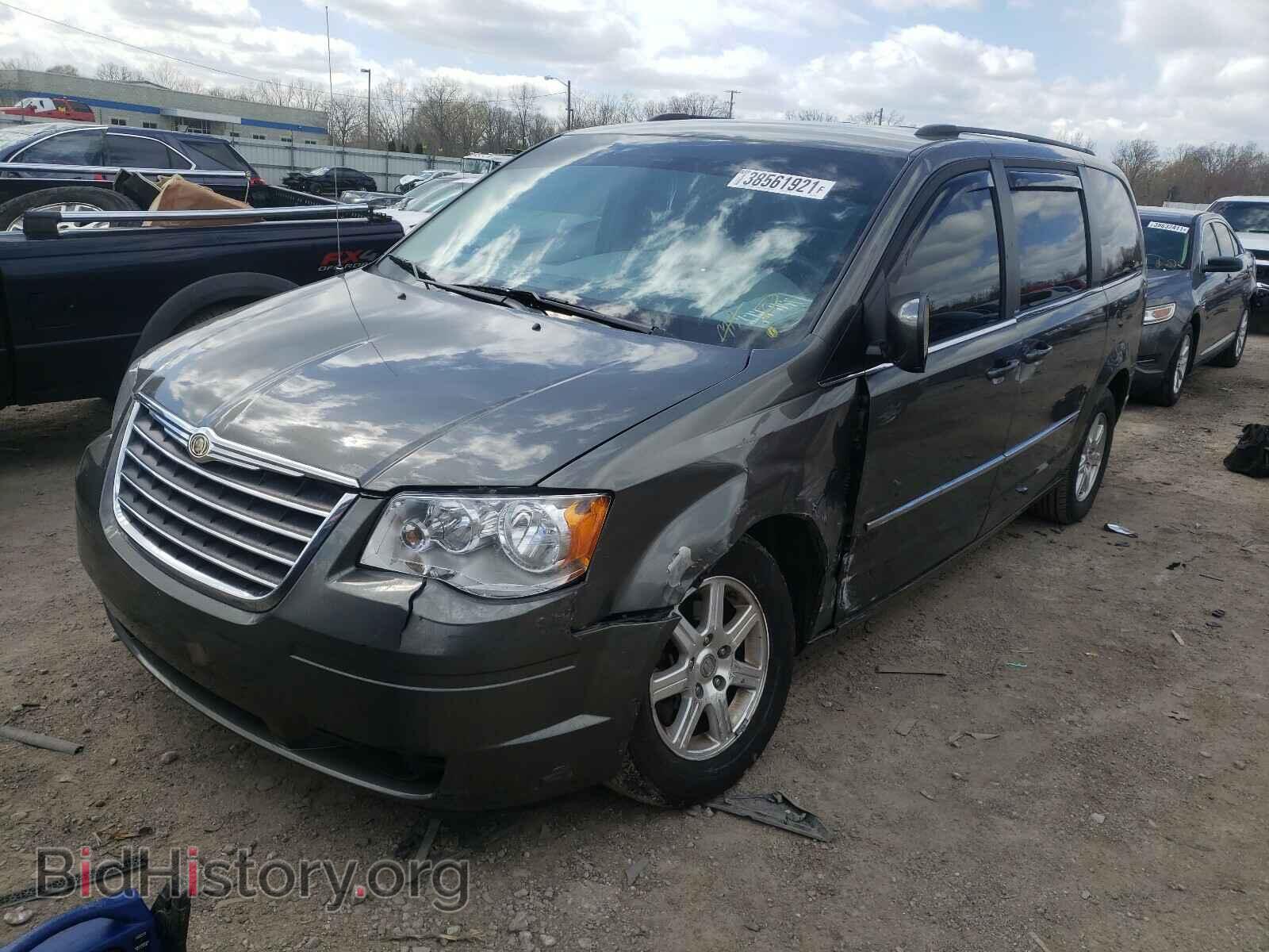 2010 CHRYSLER MINIVAN - VIN: 2A4RR5D12AR468147 - Фото 2