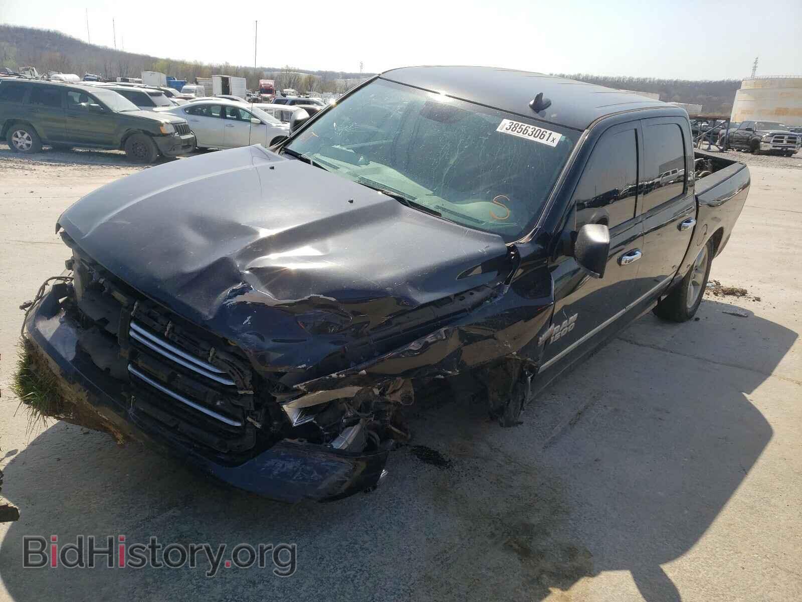 2017 RAM 1500 - VIN: 3C6RR6LT4HG787541 - Фото 2