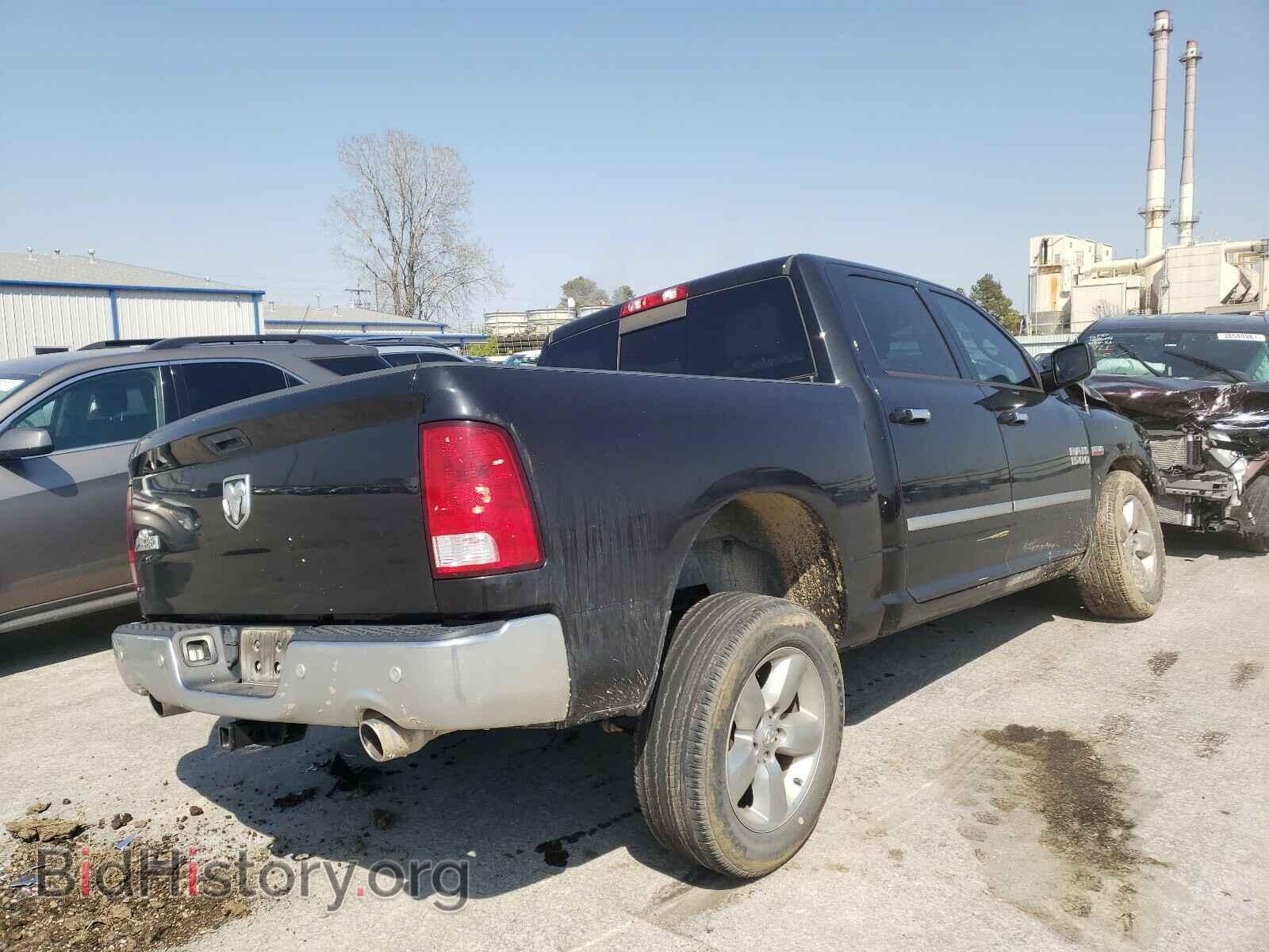 2017 RAM 1500 - VIN: 3C6RR6LT4HG787541 - Фото 4
