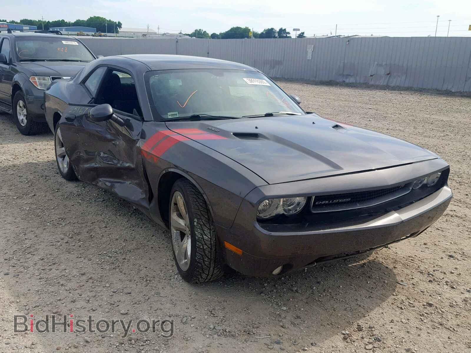 Photo 2C3CDYBT8DH541908 - DODGE CHALLENGER 2013
