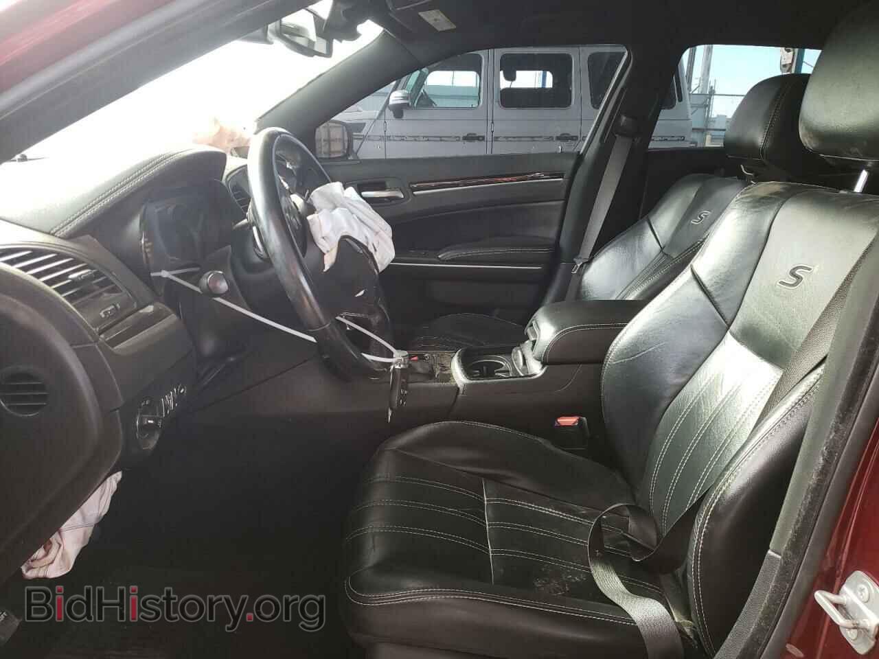 2019 CHRYSLER 300 - VIN: 2C3CCABG9KH666247 - Фото 7