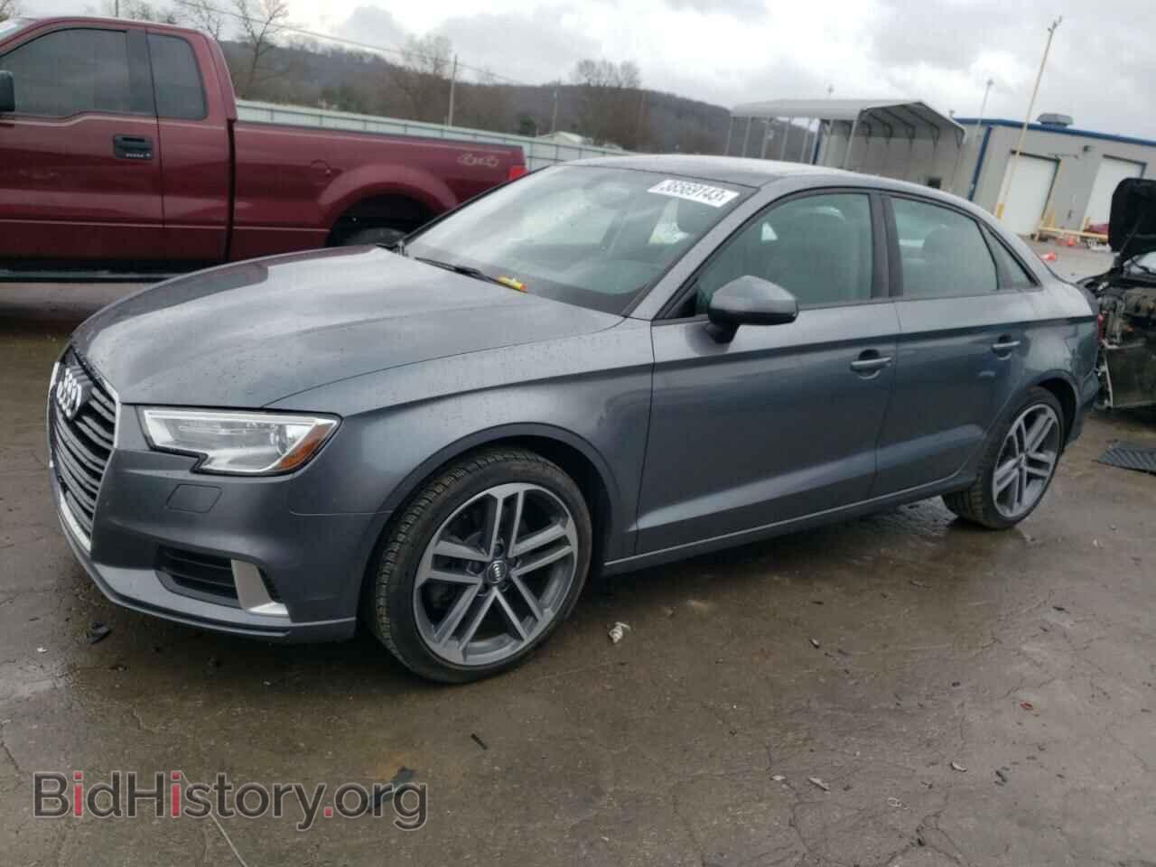 Фотография WAUAUGFF0H1032365 - AUDI A3 2017