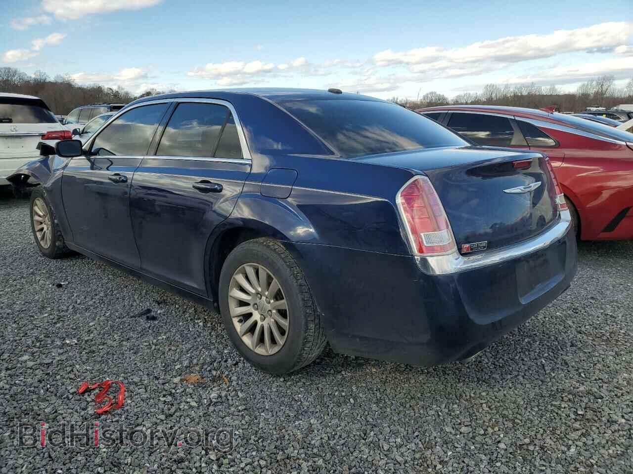 2013 CHRYSLER 300 - VIN: 2C3CCAAG3DH574488 - Фото 2