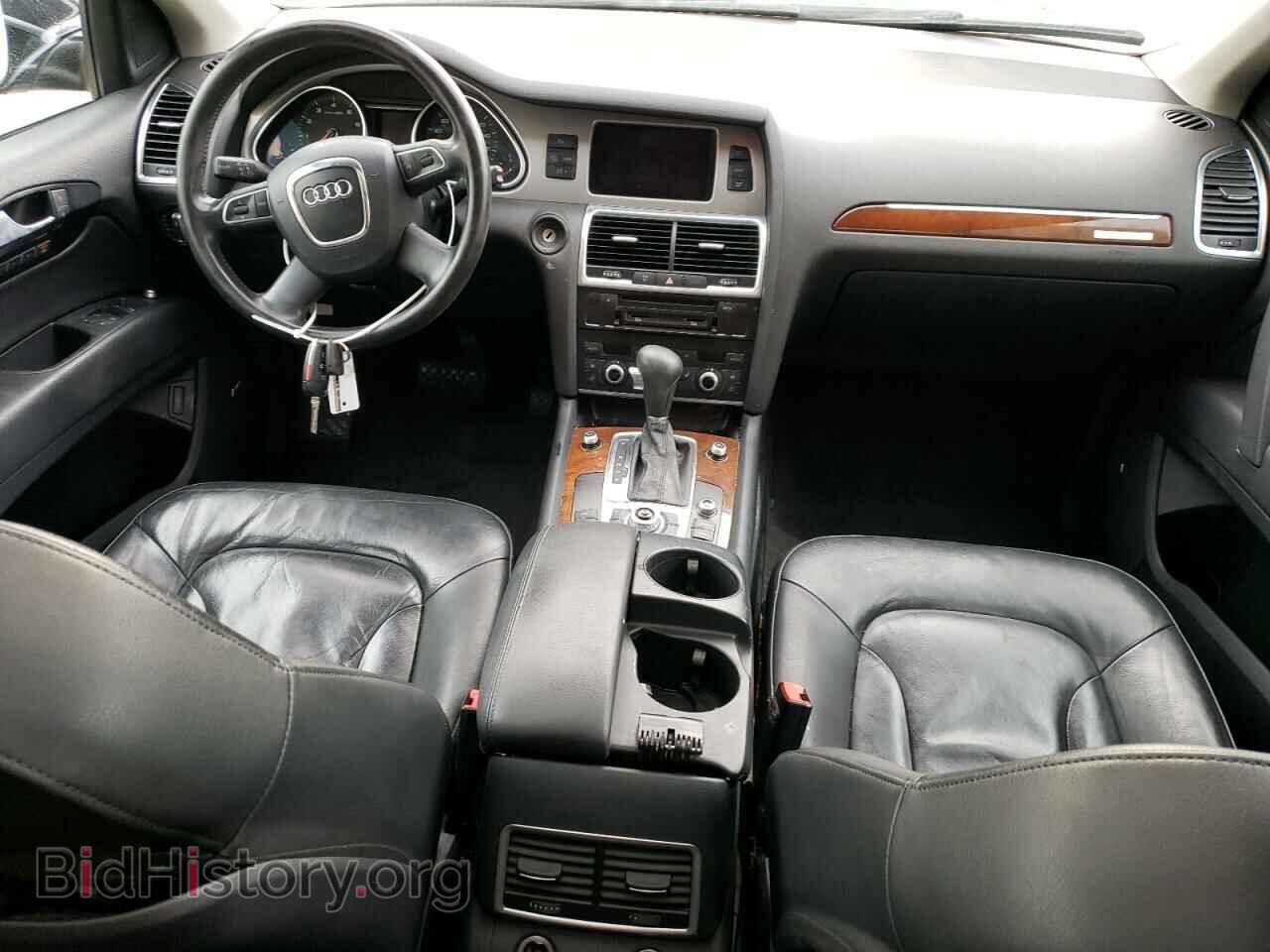 2010 AUDI Q7 - VIN: WA1LYAFE1AD007106 - Фото 8