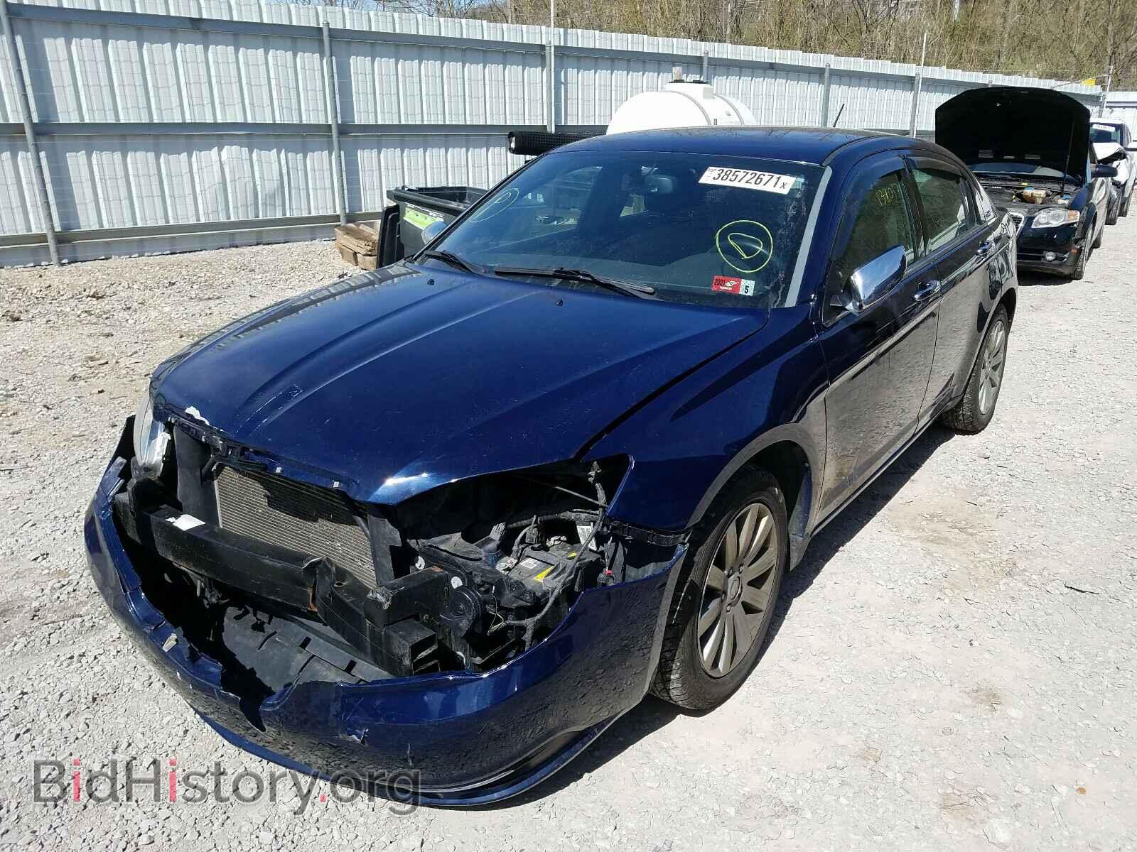 2013 CHRYSLER 200 - VIN: 1C3CCBCG4DN538304 - Фото 2