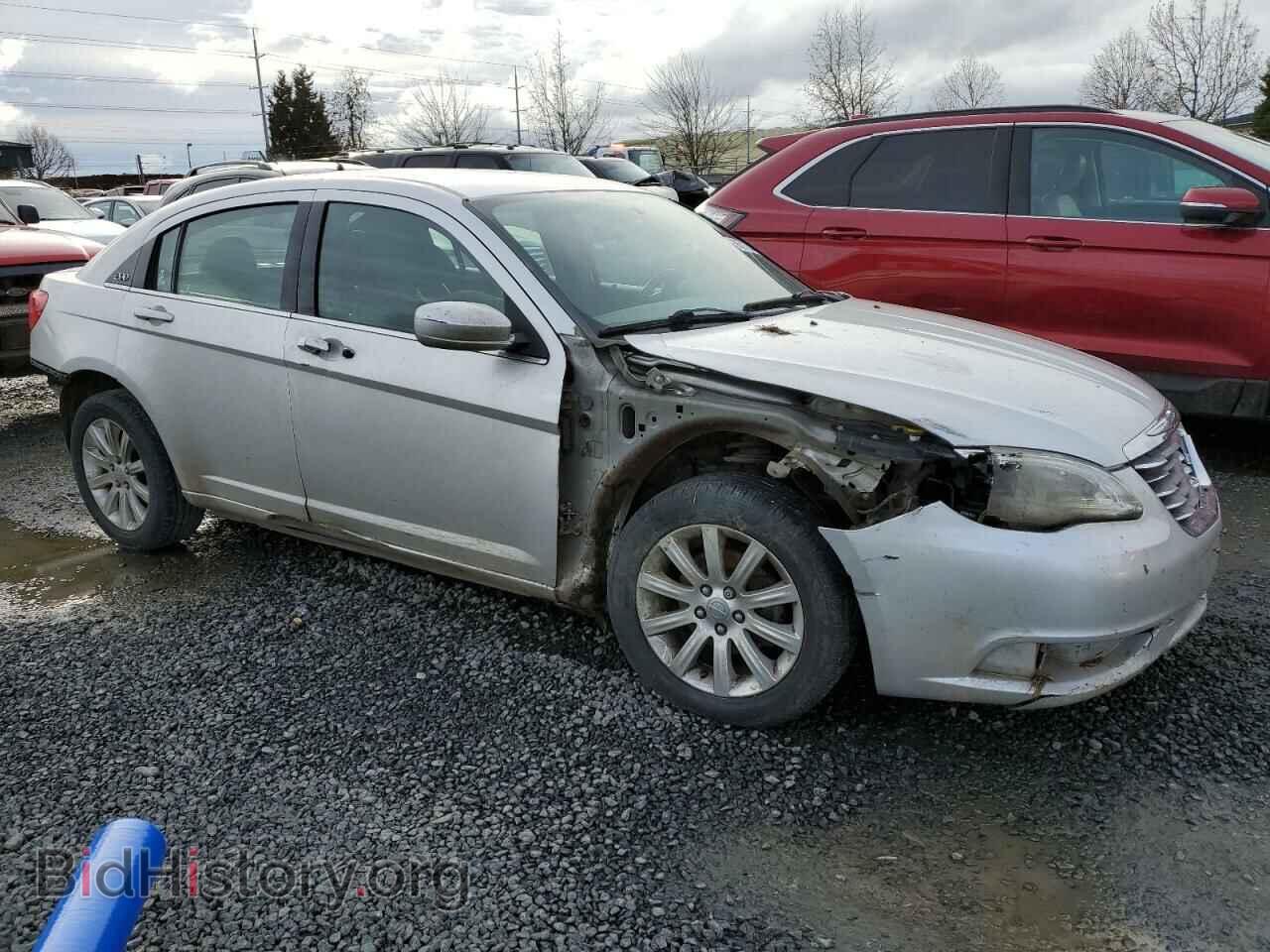 2011 CHRYSLER 200 - VIN: 1C3BC1FB1BN576592 - Фото 4