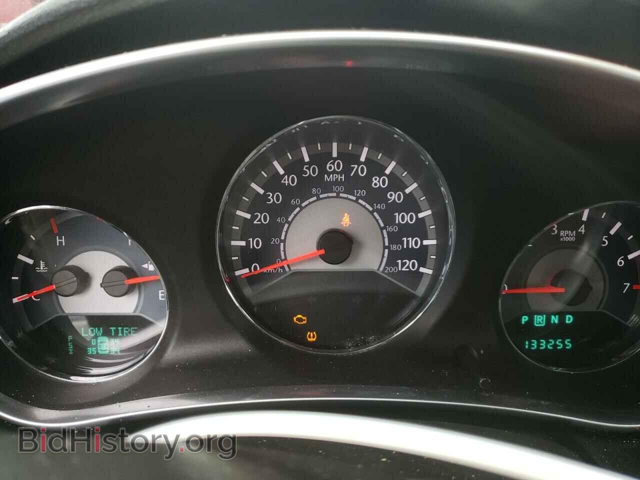 2011 CHRYSLER 200 - VIN: 1C3BC1FB1BN576592 - Фото 9