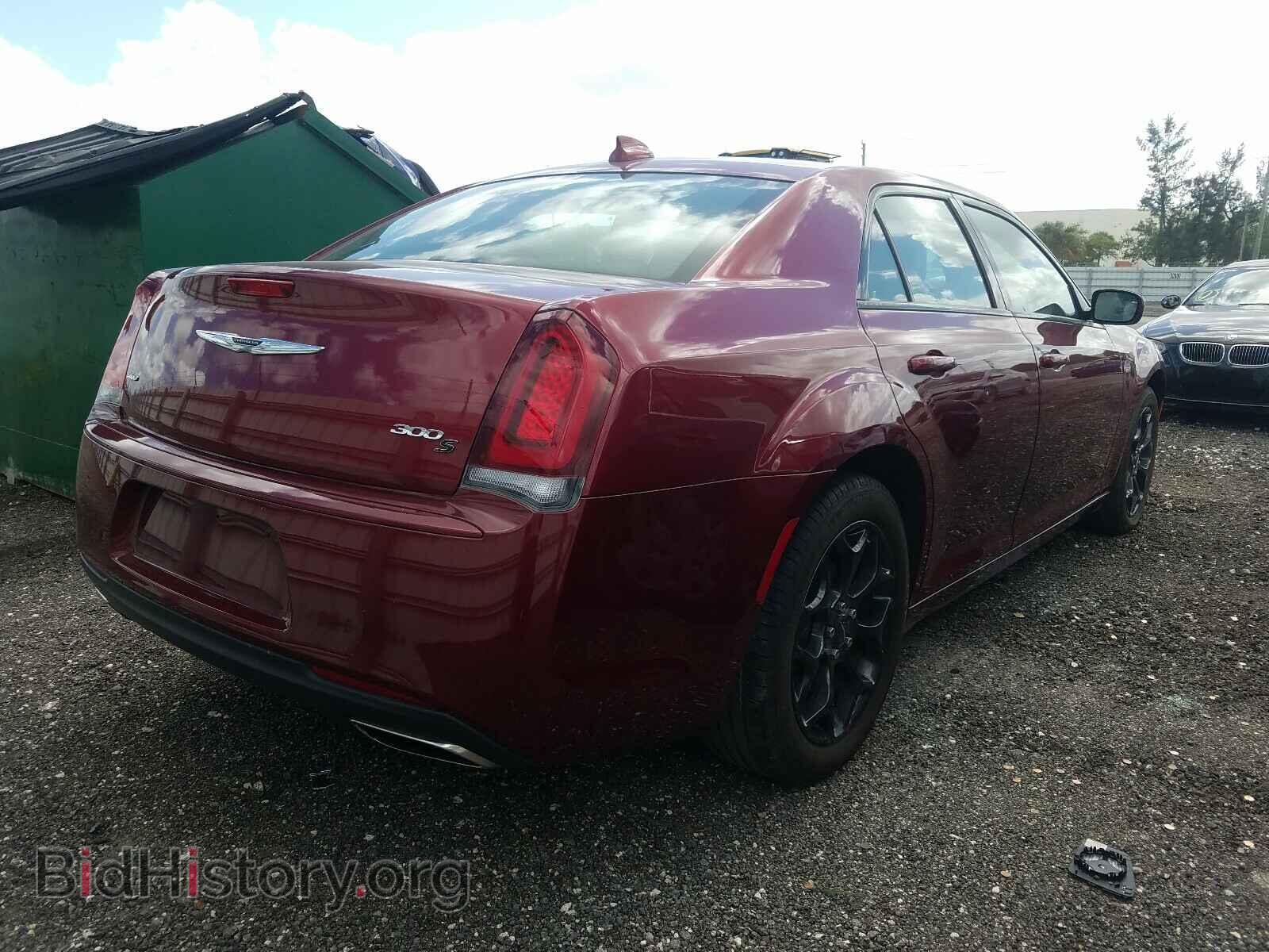2019 CHRYSLER 300 - VIN: 2C3CCAGG6KH586137 - Фото 4