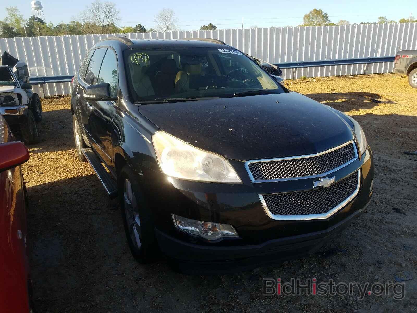 Photo 1GNKRLED9BJ367138 - CHEVROLET TRAVERSE 2011