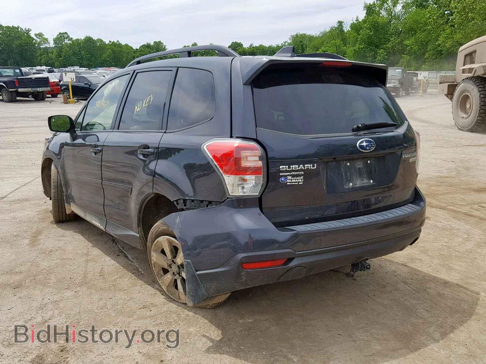 2017 SUBARU FORESTER - VIN: JF2SJAEC4HG802991 - Фото 3