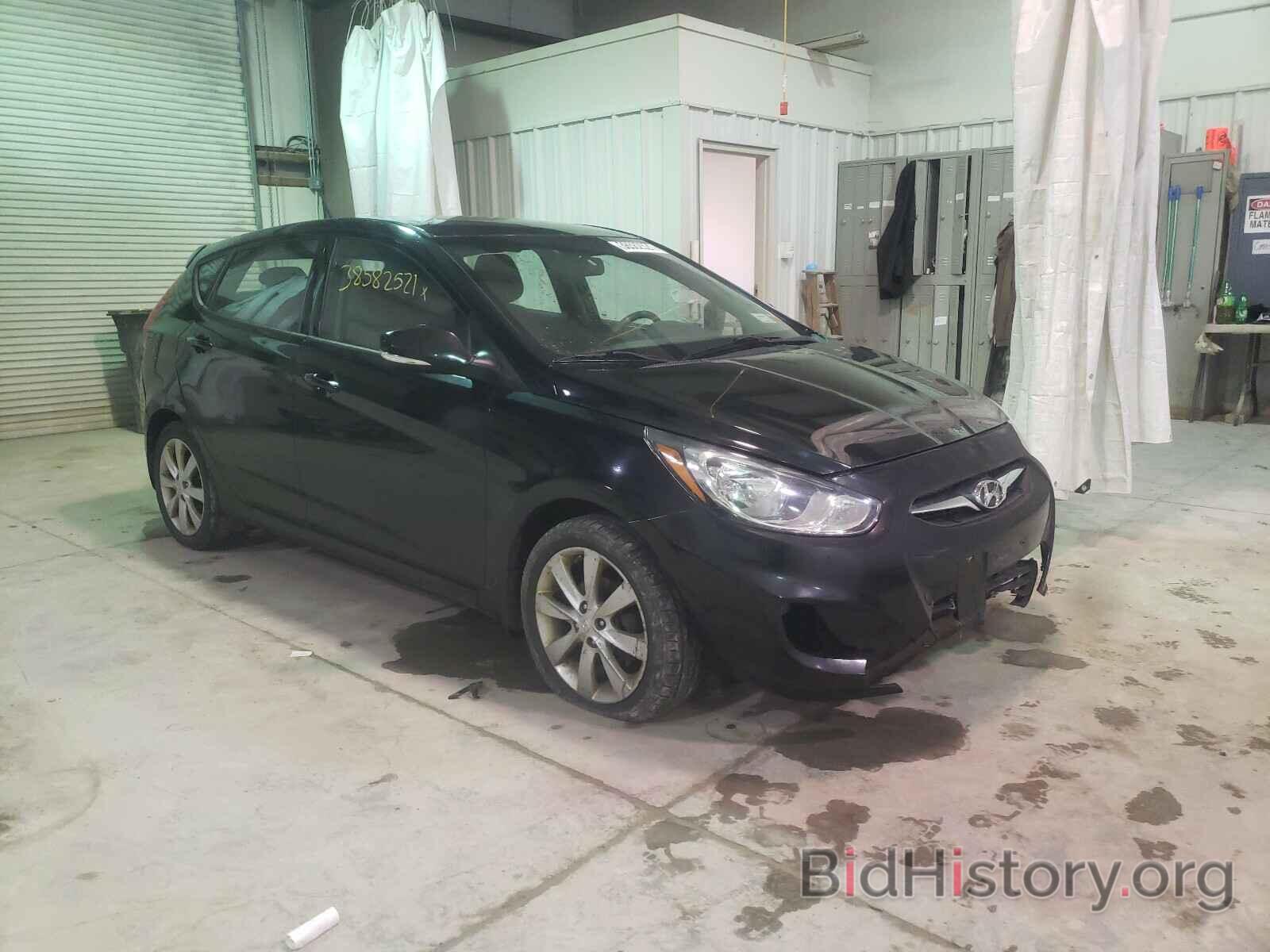 Photo KMHCU5AE6DU070735 - HYUNDAI ACCENT 2013