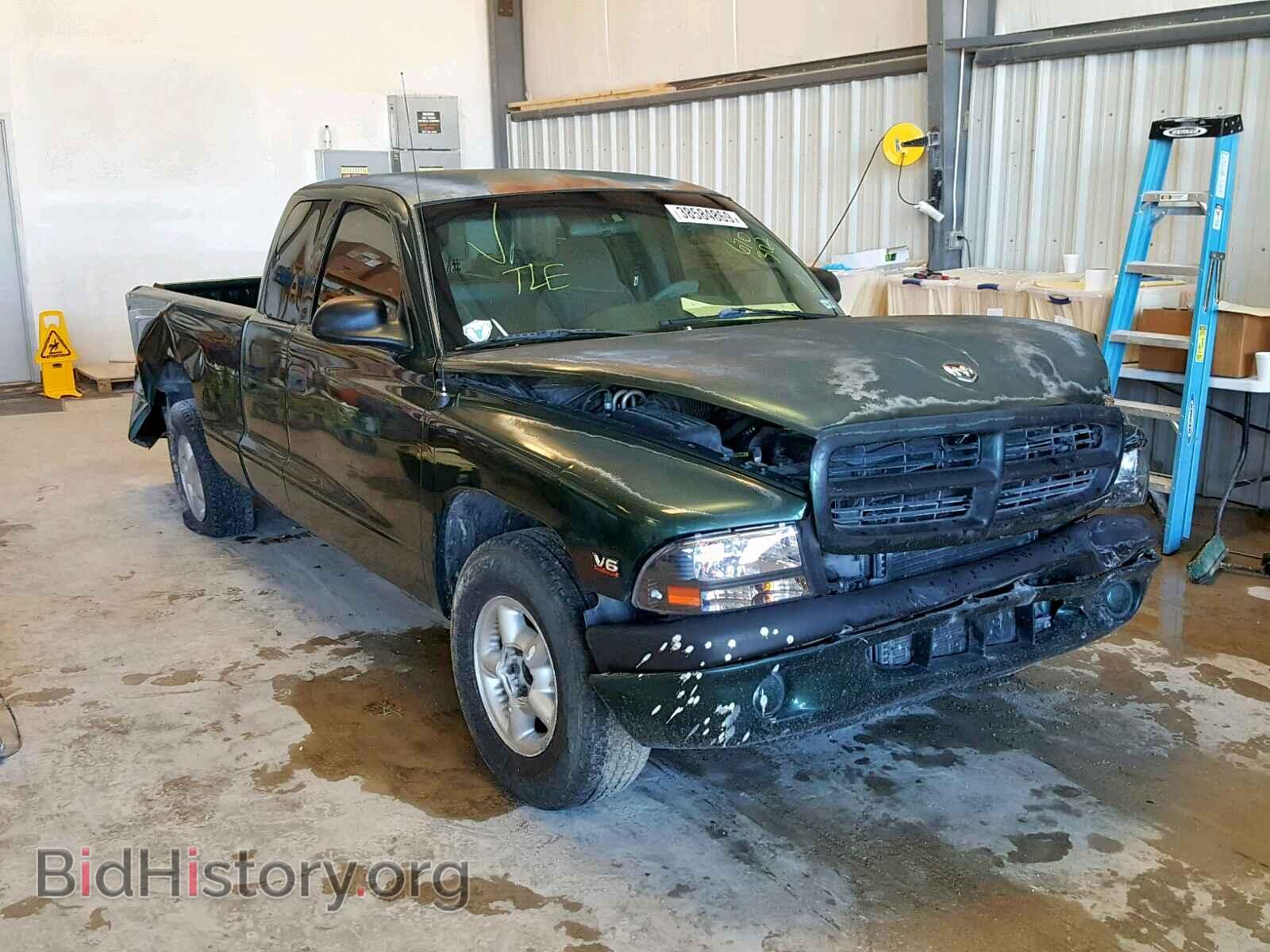 Photo 1B7GL22X5YS670302 - DODGE DAKOTA 2000