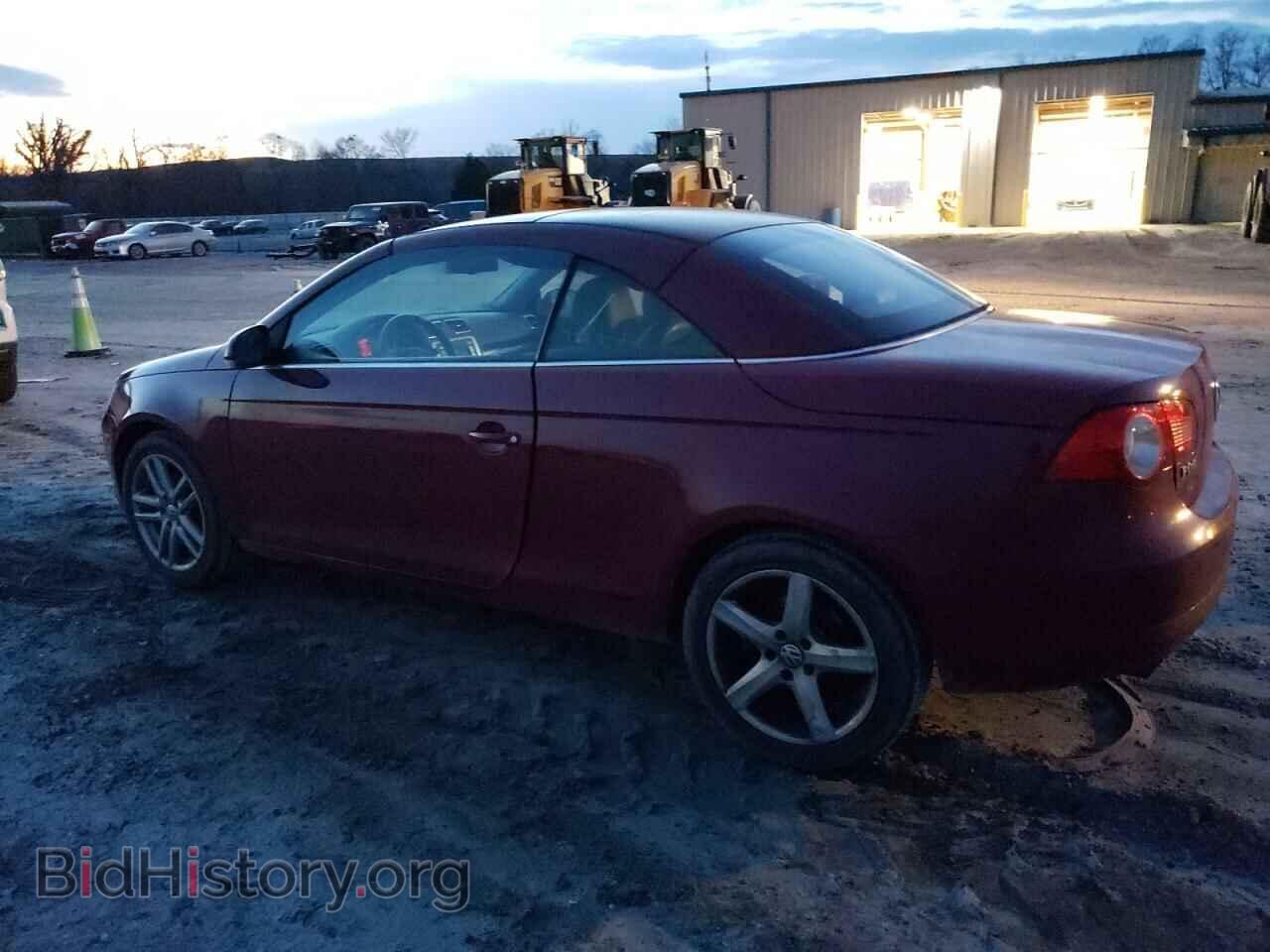 2007 VOLKSWAGEN EOS - VIN: WVWDA71F87V043699 - Фото 2