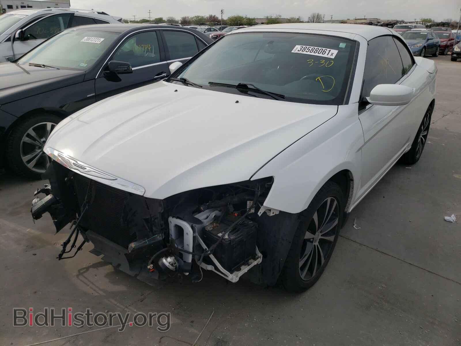 2012 CHRYSLER 200 - VIN: 1C3BCBGGXCN284764 - Фото 2