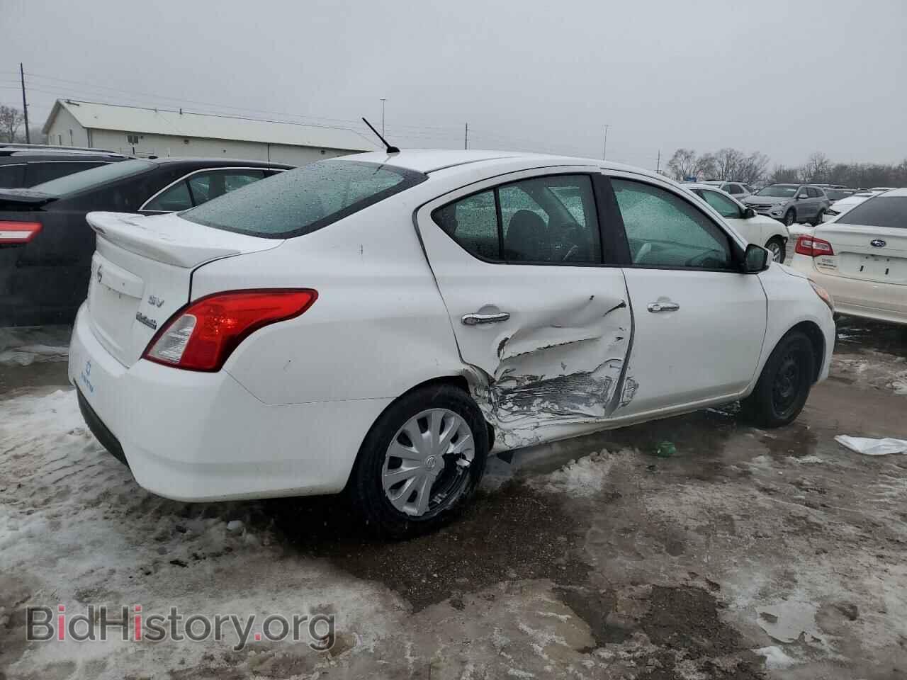 2017 NISSAN VERSA - VIN: 3N1CN7AP3HL837555 - Фото 3