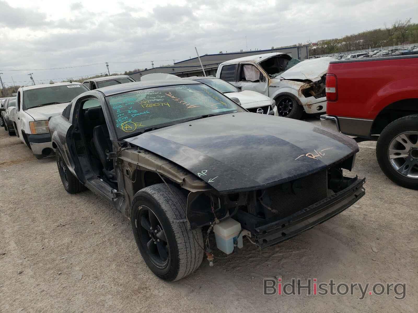 Photo 1ZVHT80N095120074 - FORD MUSTANG 2009