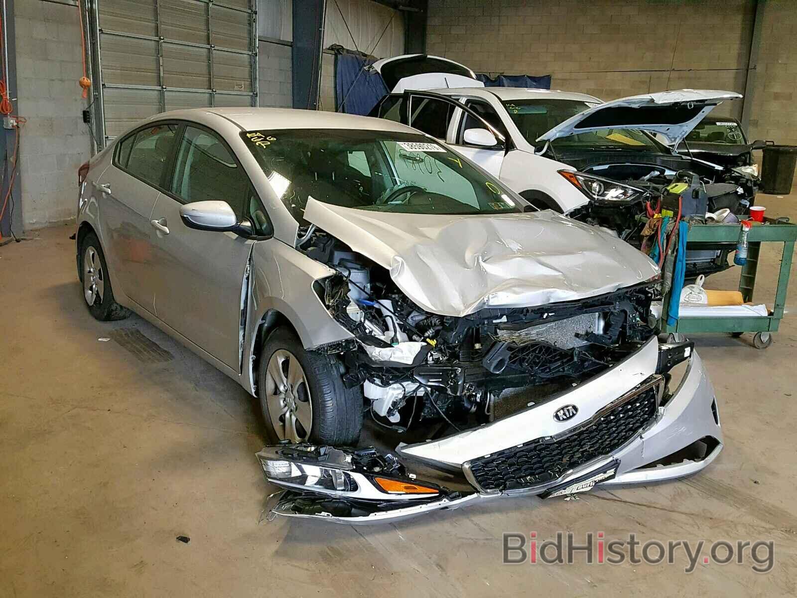 Photo 3KPFK4A73JE192806 - KIA FORTE LX 2018