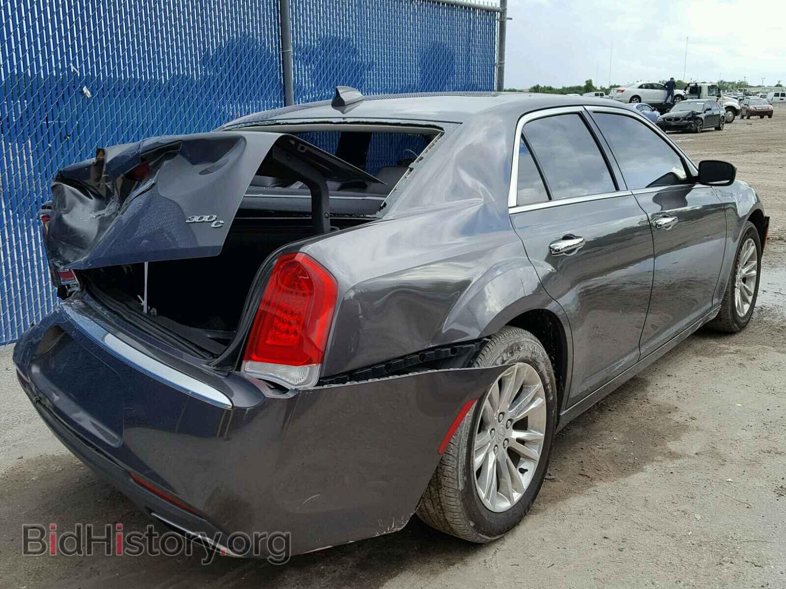 2017 CHRYSLER 300 - VIN: 2C3CCAEG4HH663566 - Фото 4