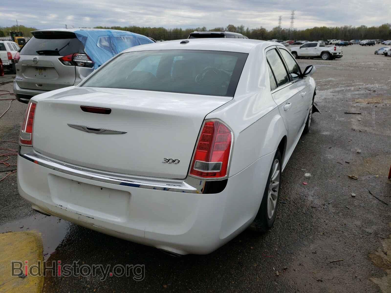 2014 CHRYSLER 300 - VIN: 2C3CCAAG2EH179073 - Фото 4