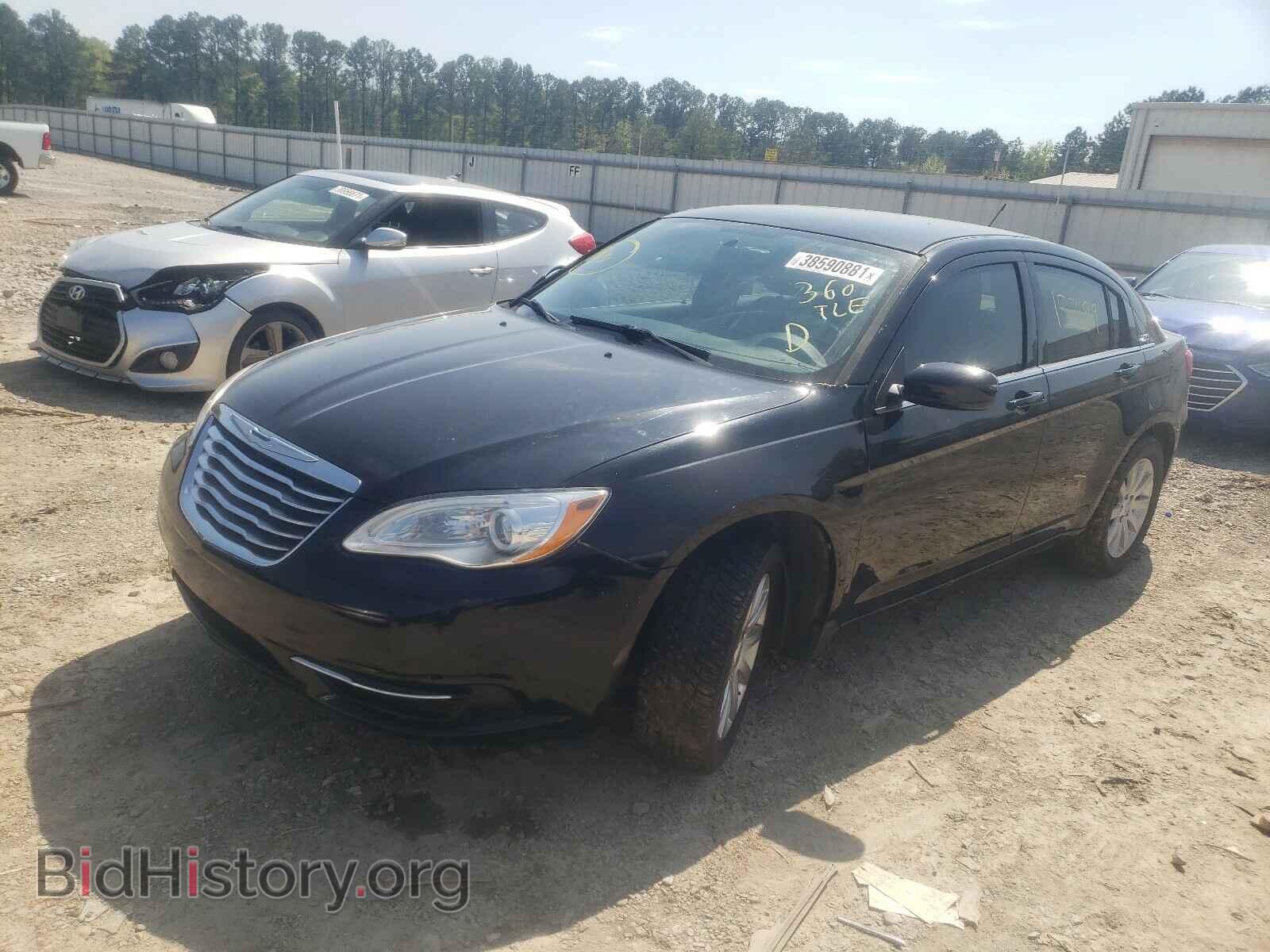 2013 CHRYSLER 200 - VIN: 1C3CCBBB7DN634854 - Фото 2