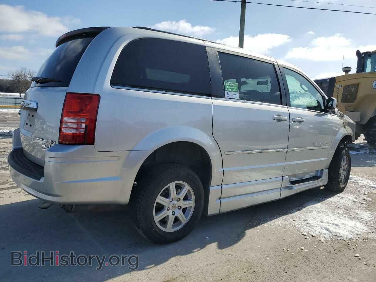 2010 CHRYSLER MINIVAN - VIN: 2A4RR5D1XAR460913 - Photo 3