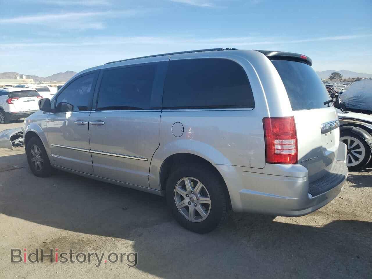 2010 CHRYSLER MINIVAN - VIN: 2A4RR5D12AR214227 - Photo 2