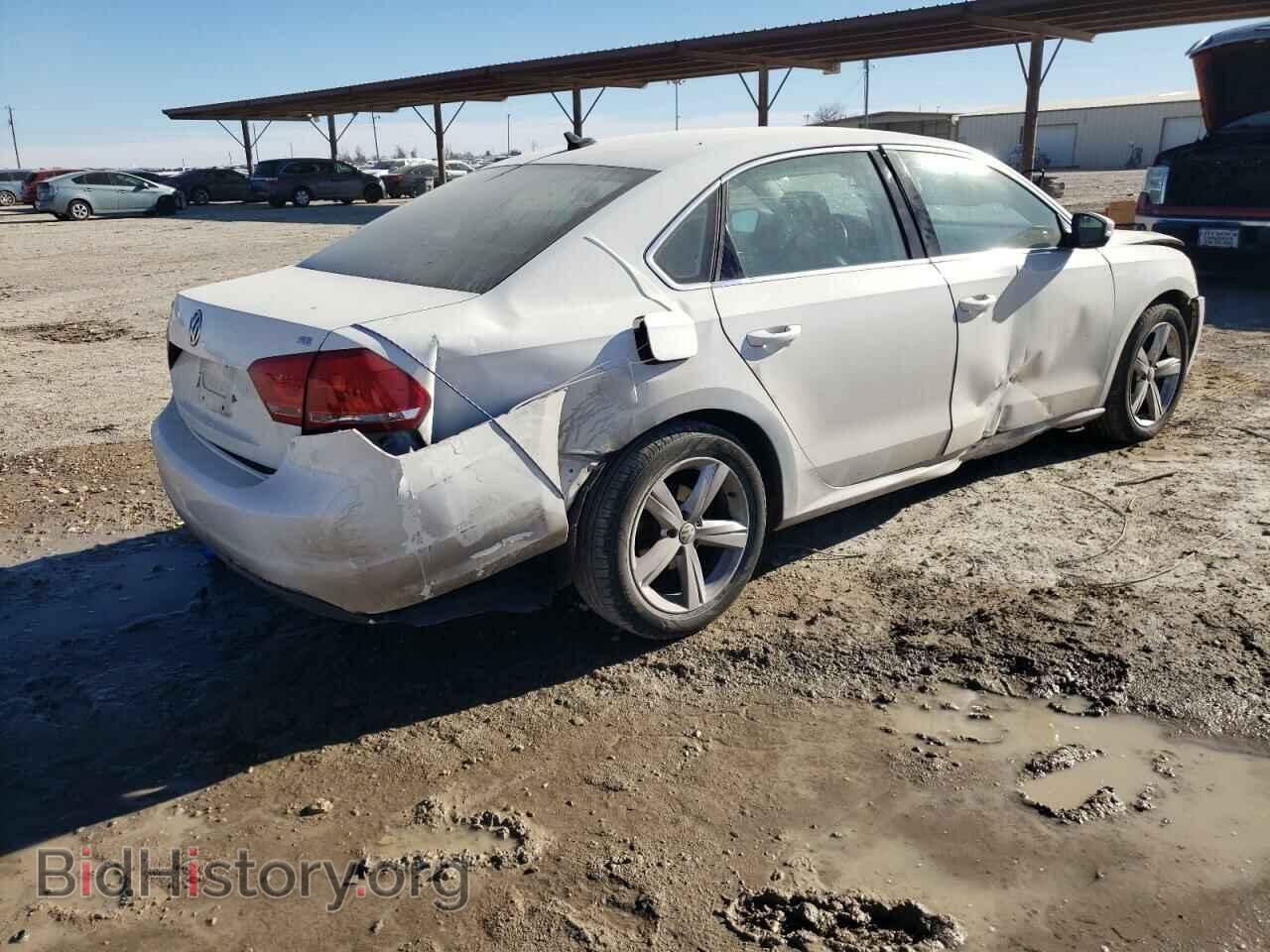 2014 VOLKSWAGEN PASSAT - VIN: 1VWBP7A33EC004956 - Фото 3