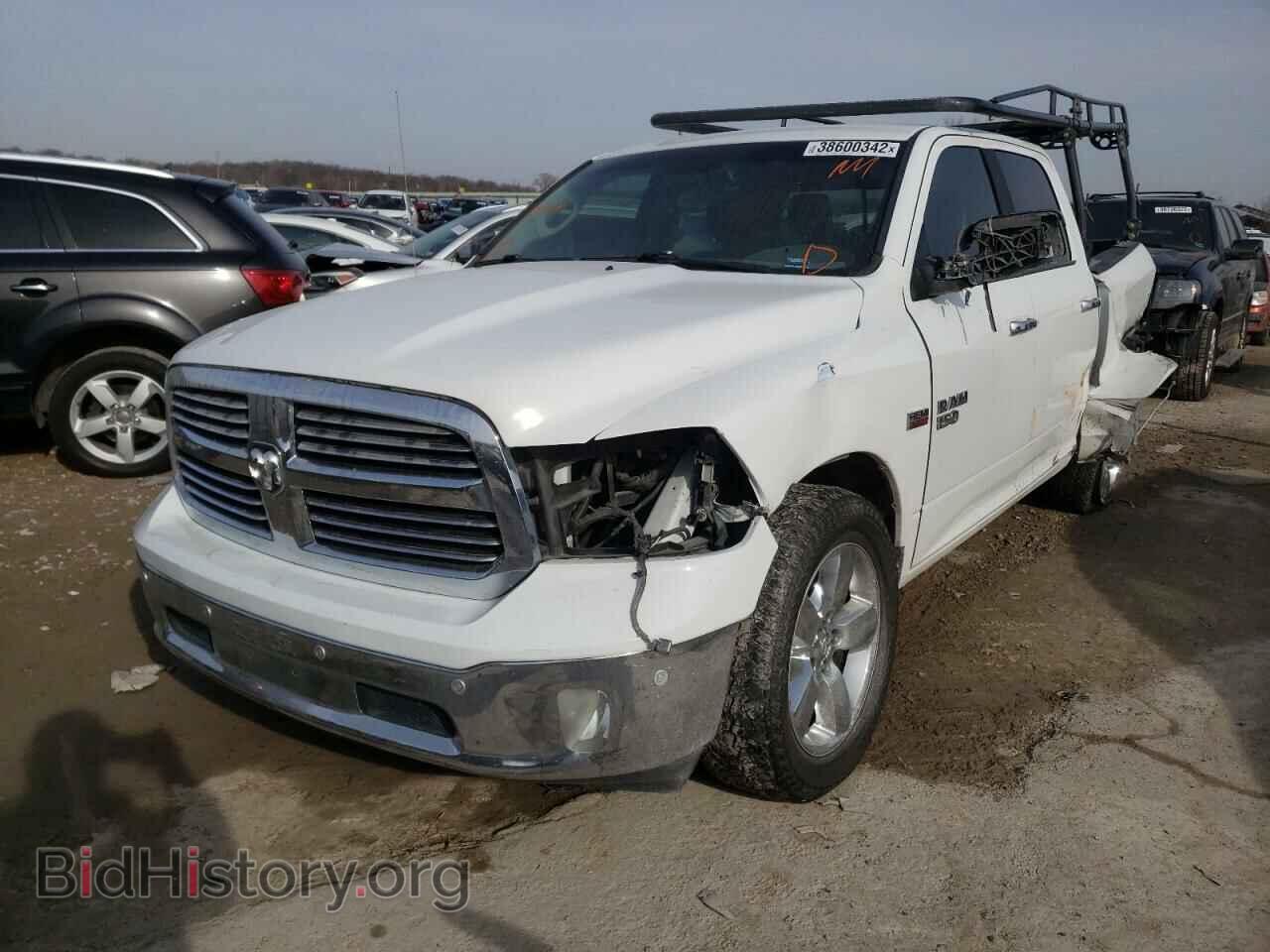 2018 RAM 1500 - VIN: 1C6RR6LT7JS105847 - Фото 2