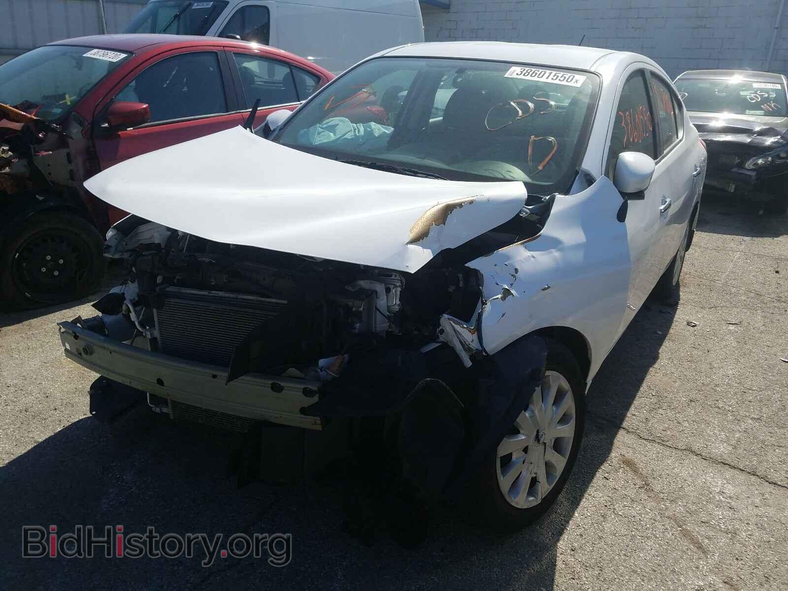 2019 NISSAN VERSA - VIN: 3N1CN7AP3KL833903 - Фото 2