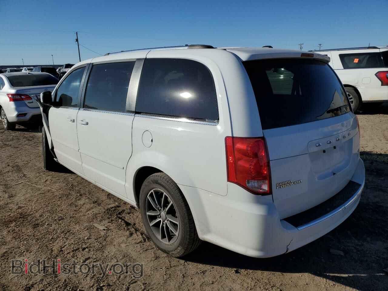 2017 DODGE CARAVAN - VIN: 2C4RDGCG4HR561641 - Photo 2