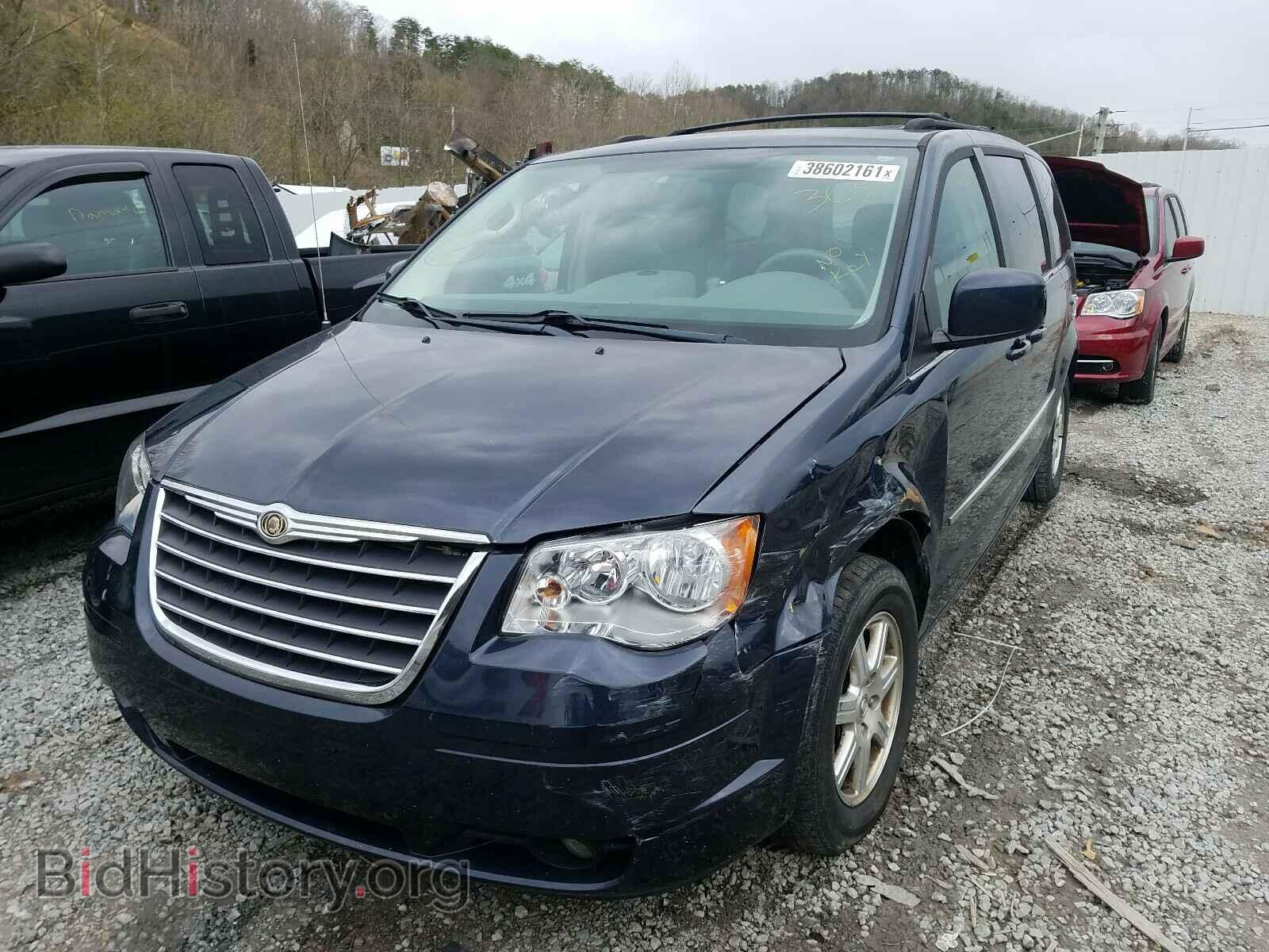 2009 CHRYSLER MINIVAN - VIN: 2A8HR54179R630375 - Фото 2