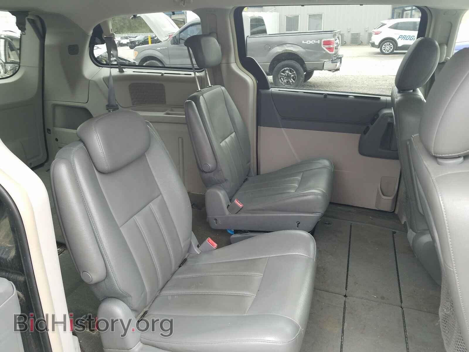 2009 CHRYSLER MINIVAN - VIN: 2A8HR54179R630375 - Фото 6