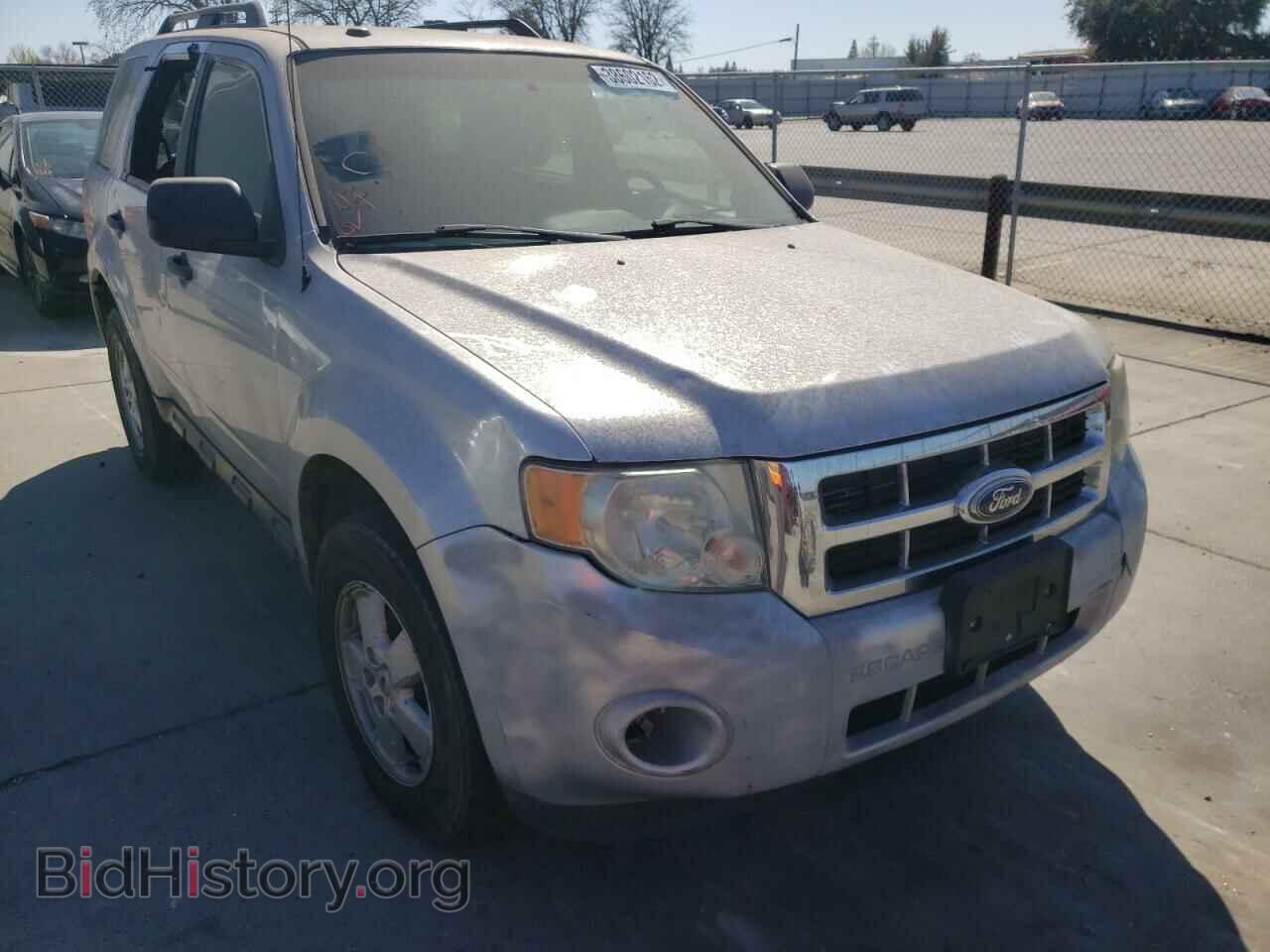Photo 1FMCU0D71AKC17549 - FORD ESCAPE 2010