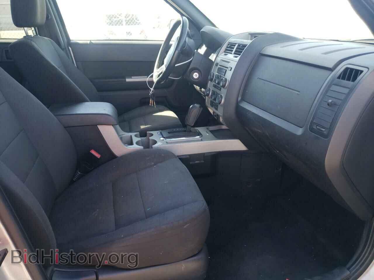 2010 FORD ESCAPE - VIN: 1FMCU0D71AKC17549 - Фото 5