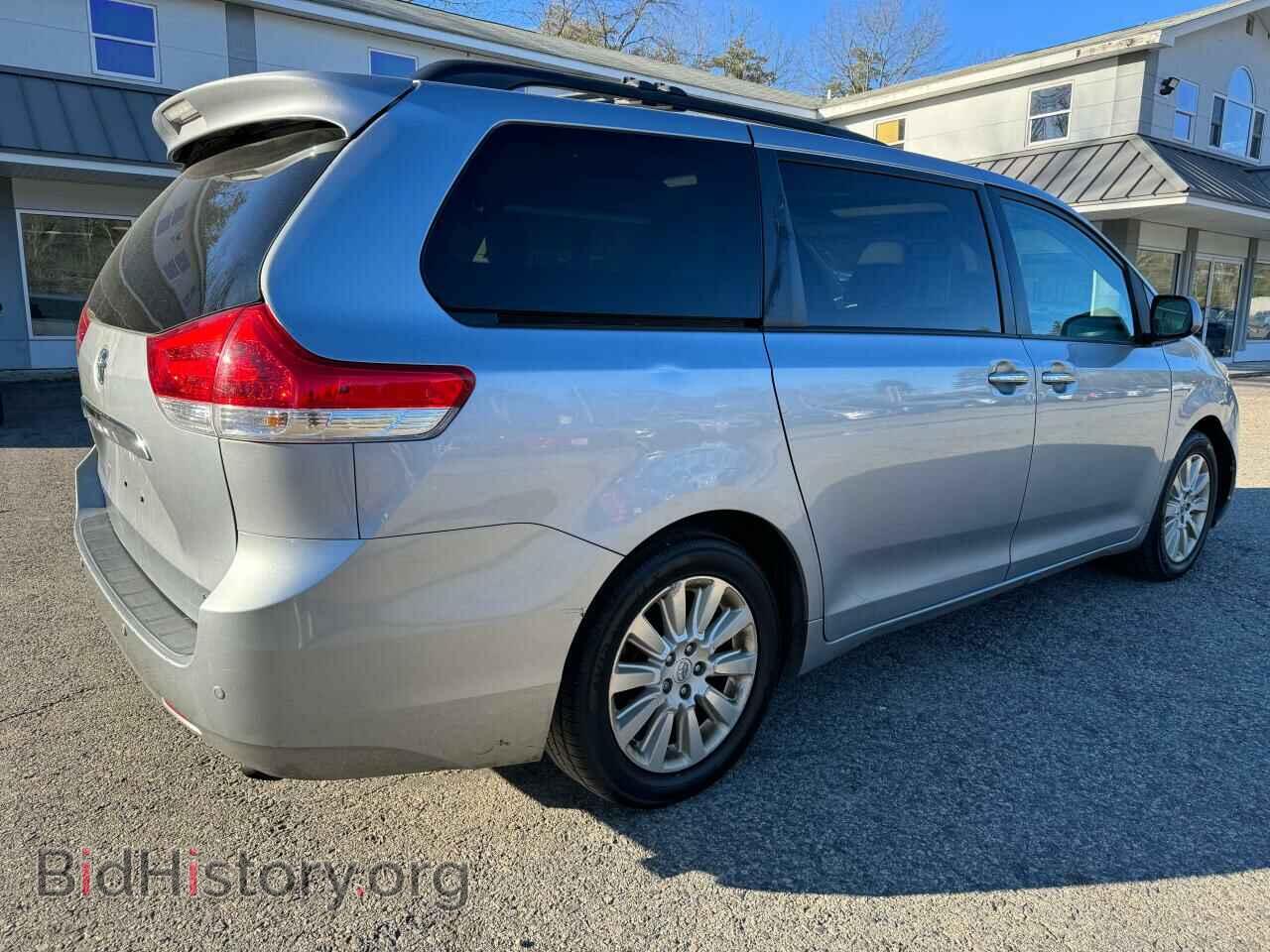 2011 TOYOTA All Models - VIN: 5TDDK3DC4BS010693 - Фото 4