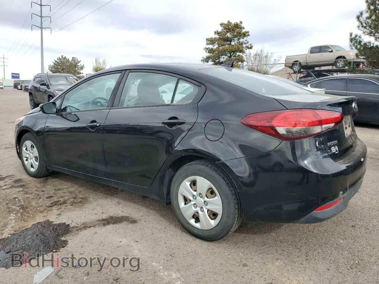 2017 KIA FORTE - VIN: 3KPFK4A72HE028666 - Фото 2