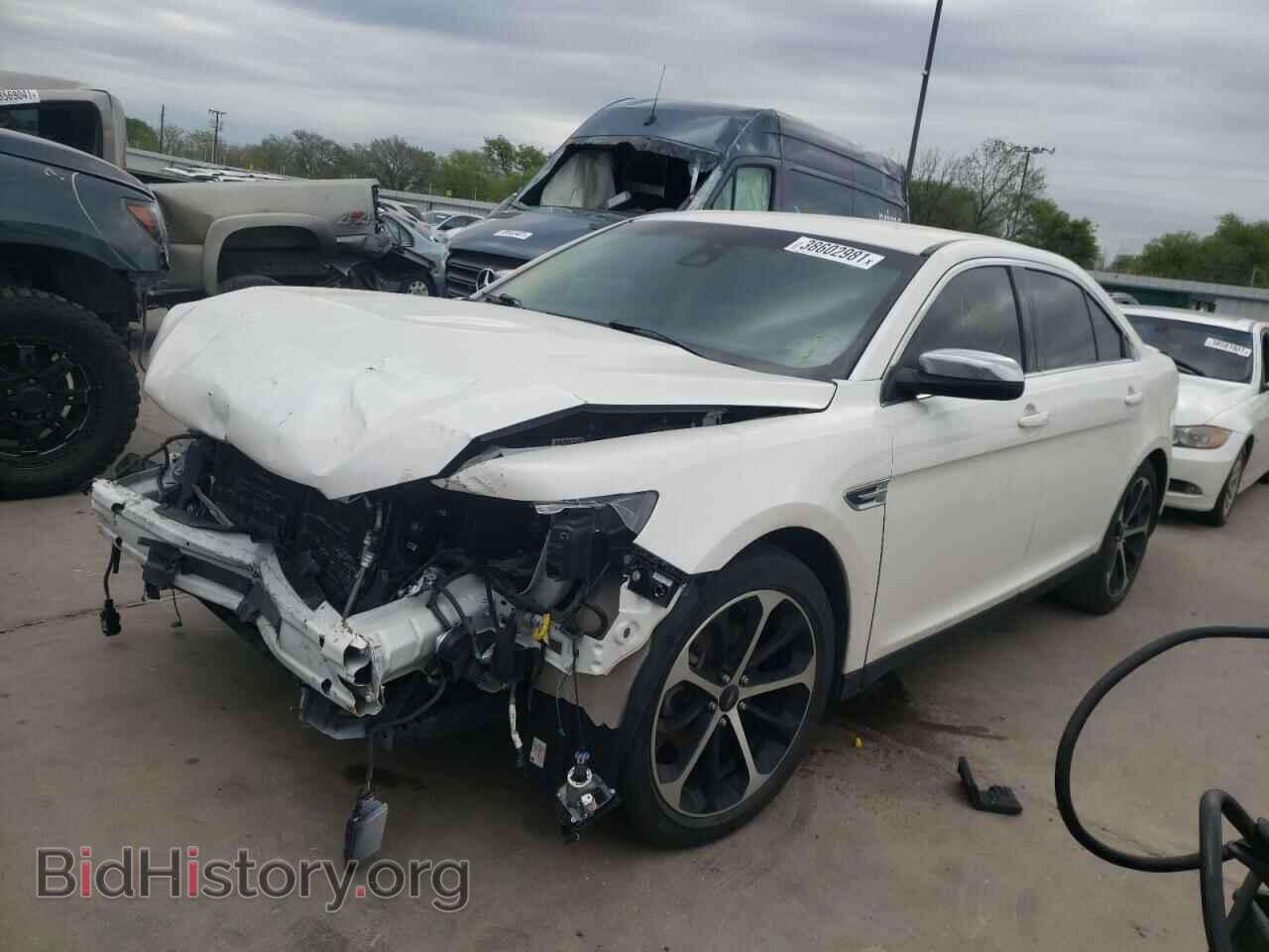 2015 FORD TAURUS - VIN: 1FAHP2F98FG130324 - Photo 2