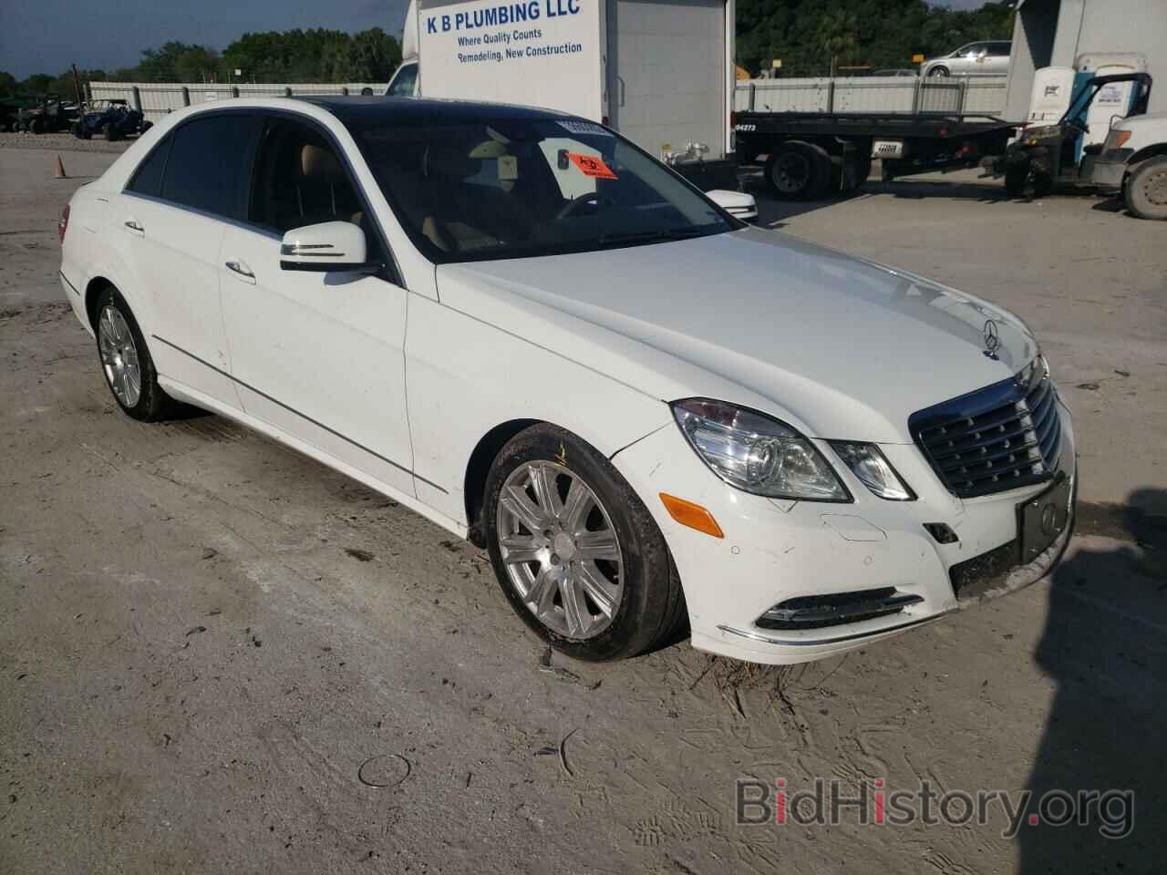 Photo WDDHF8JB5DA708928 - MERCEDES-BENZ E-CLASS 2013