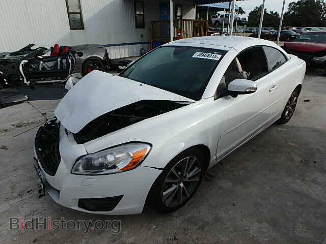 2011 VOLVO C70 - VIN: YV1672MC8BJ112476 - Фото 2