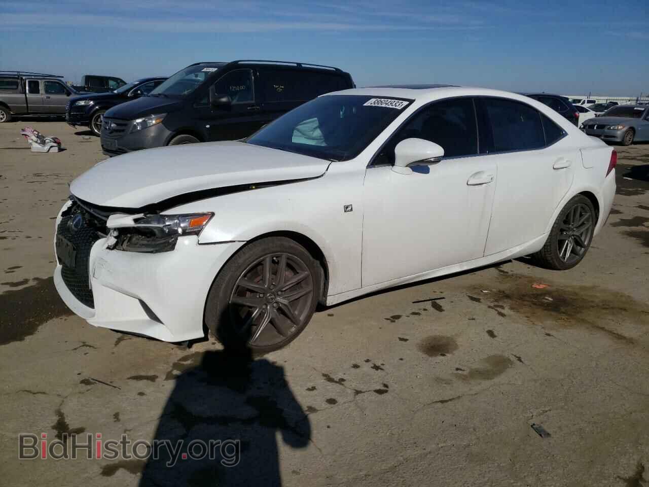 Фотография JTHBE1D29F5019829 - LEXUS IS 2015