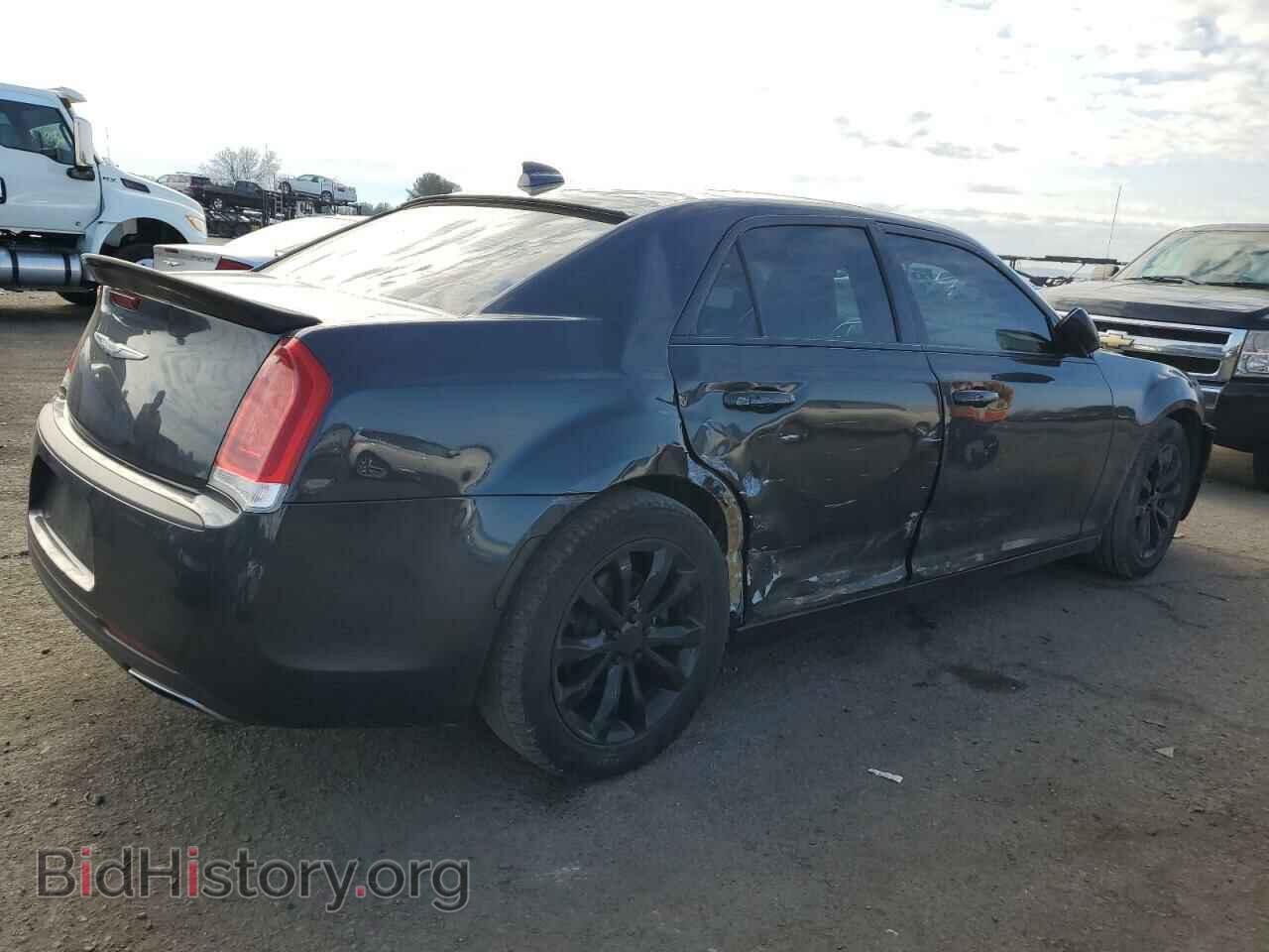 2016 CHRYSLER 300 - VIN: 2C3CCAKG8GH117002 - Фото 3