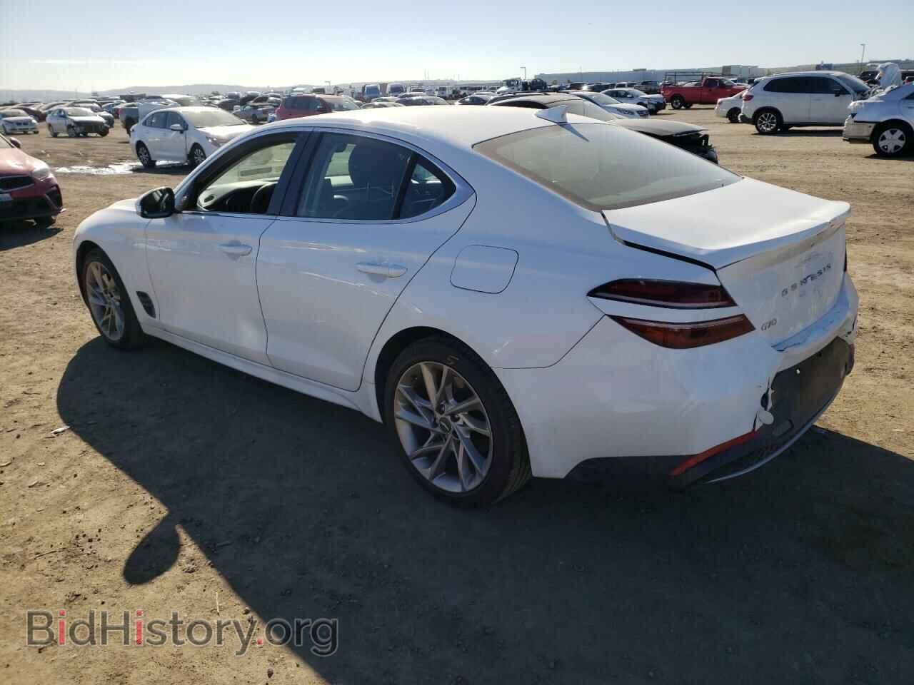 2022 GENESIS G70 BASE - VIN: KMTG34TA8NU095099 - Фото 2