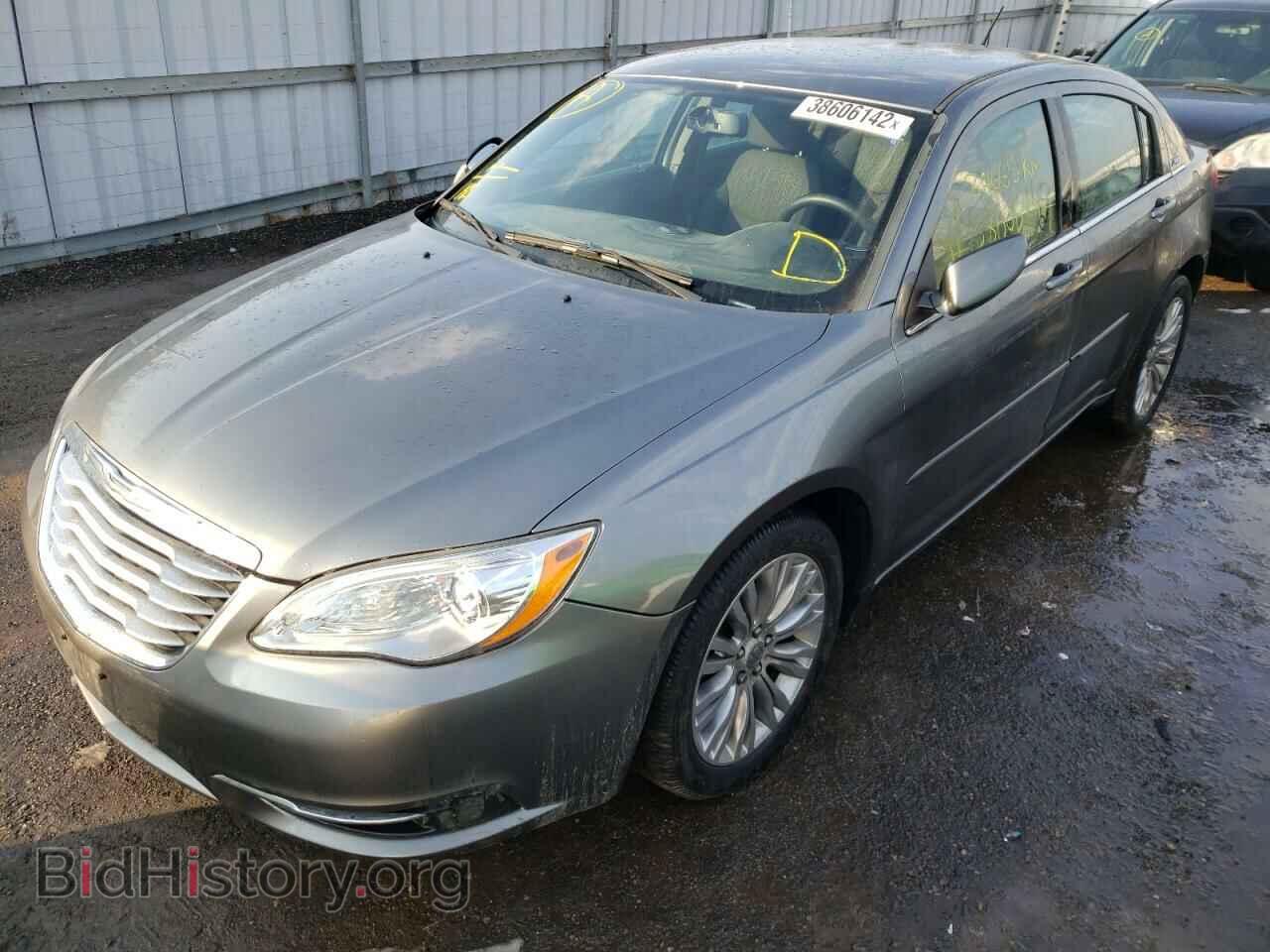 2012 CHRYSLER 200 - VIN: 1C3CCBBG3CN234879 - Фото 2
