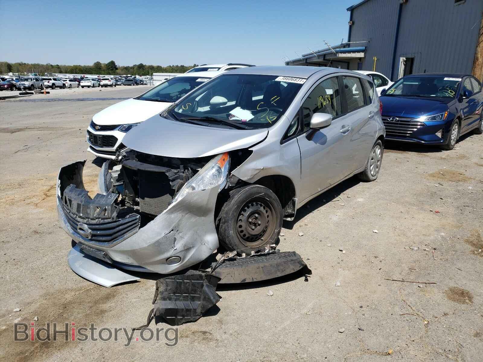 2015 NISSAN VERSA - VIN: 3N1CE2CP9FL354035 - Фото 2