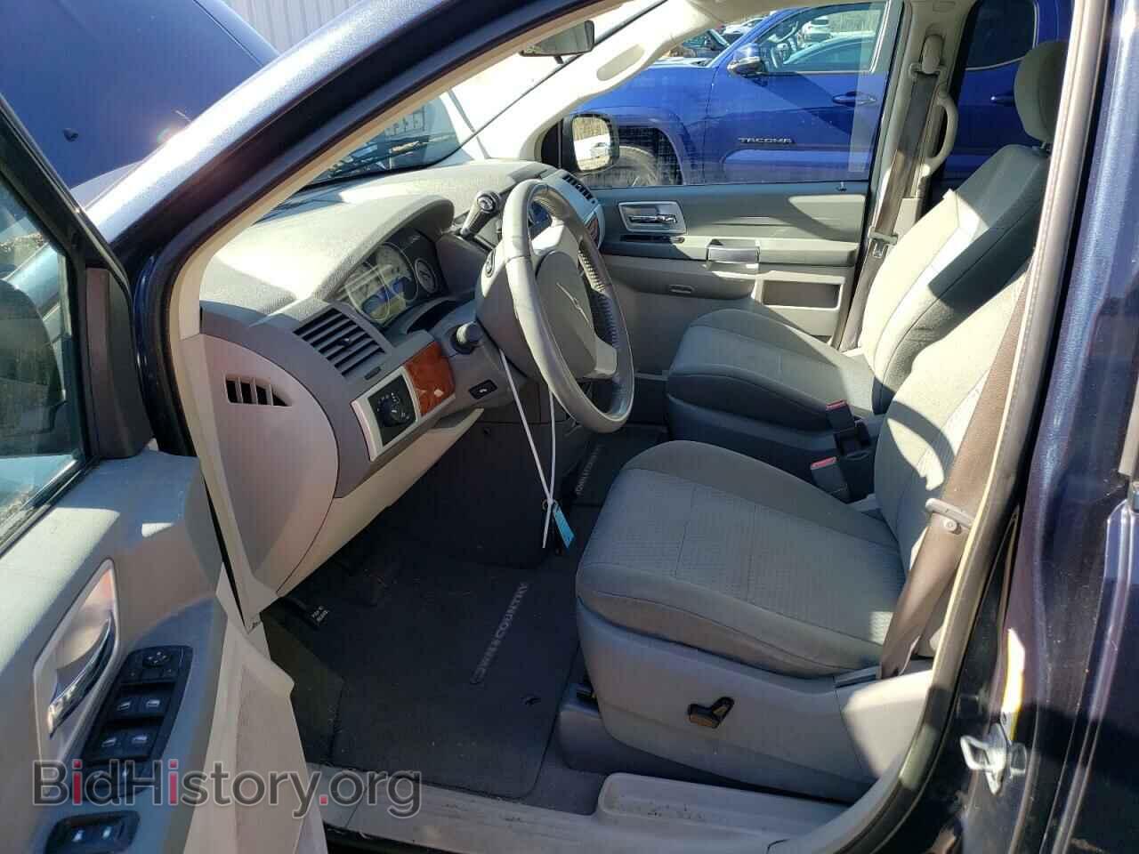 2008 CHRYSLER MINIVAN - VIN: 2A8HR54P08R121358 - Фото 7