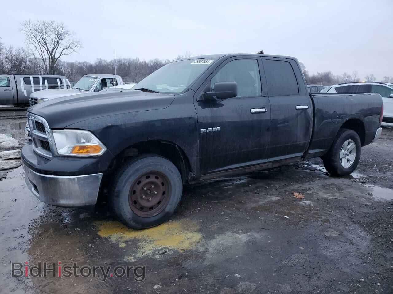 Photo 1D3HV18P99S797319 - DODGE All Models 2009